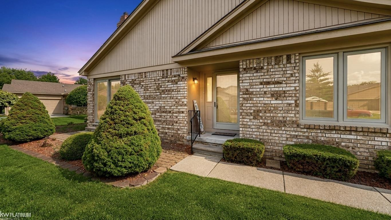 41230 Whispering Oaks Drive, Clinton Twp, MI 48038 — Photo 3