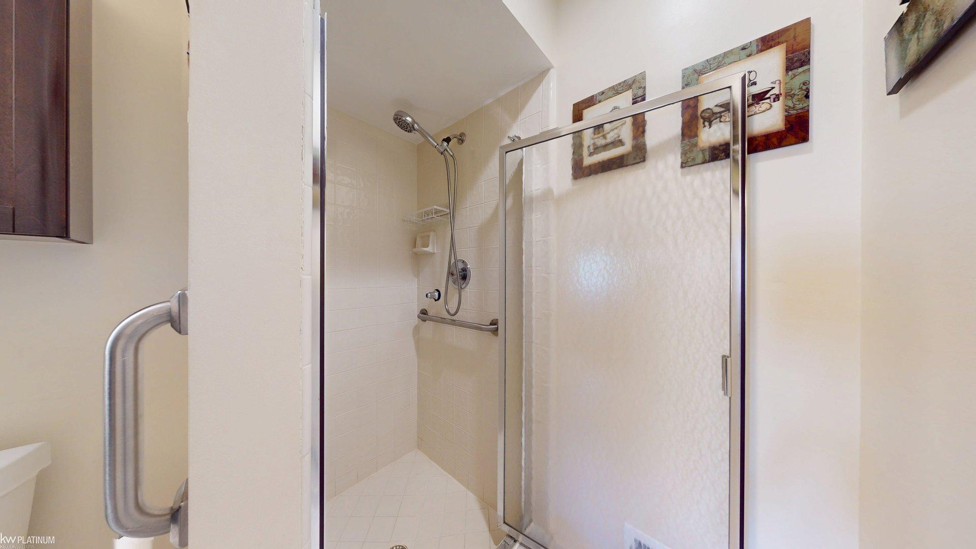41230 Whispering Oaks Drive, Clinton Twp, MI 48038 — Photo 20