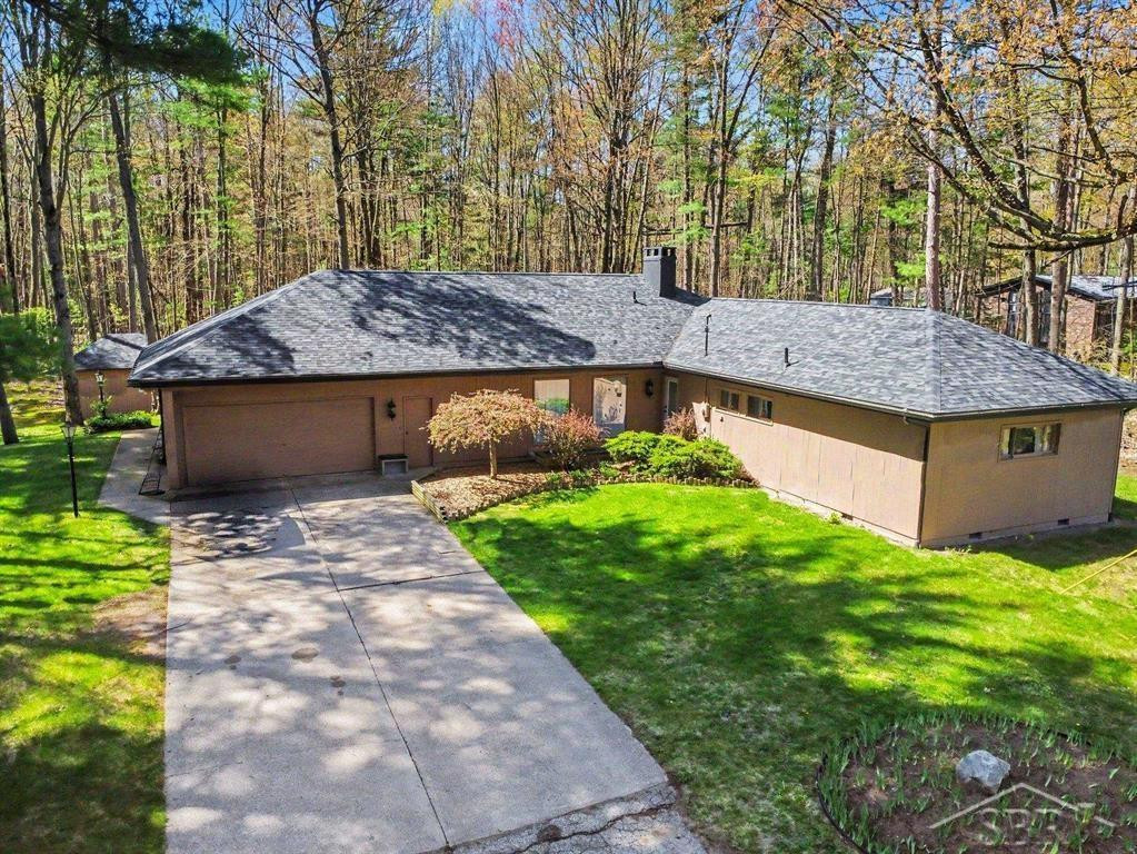 547 W Peterson Drive, Sanford, MI 48657
