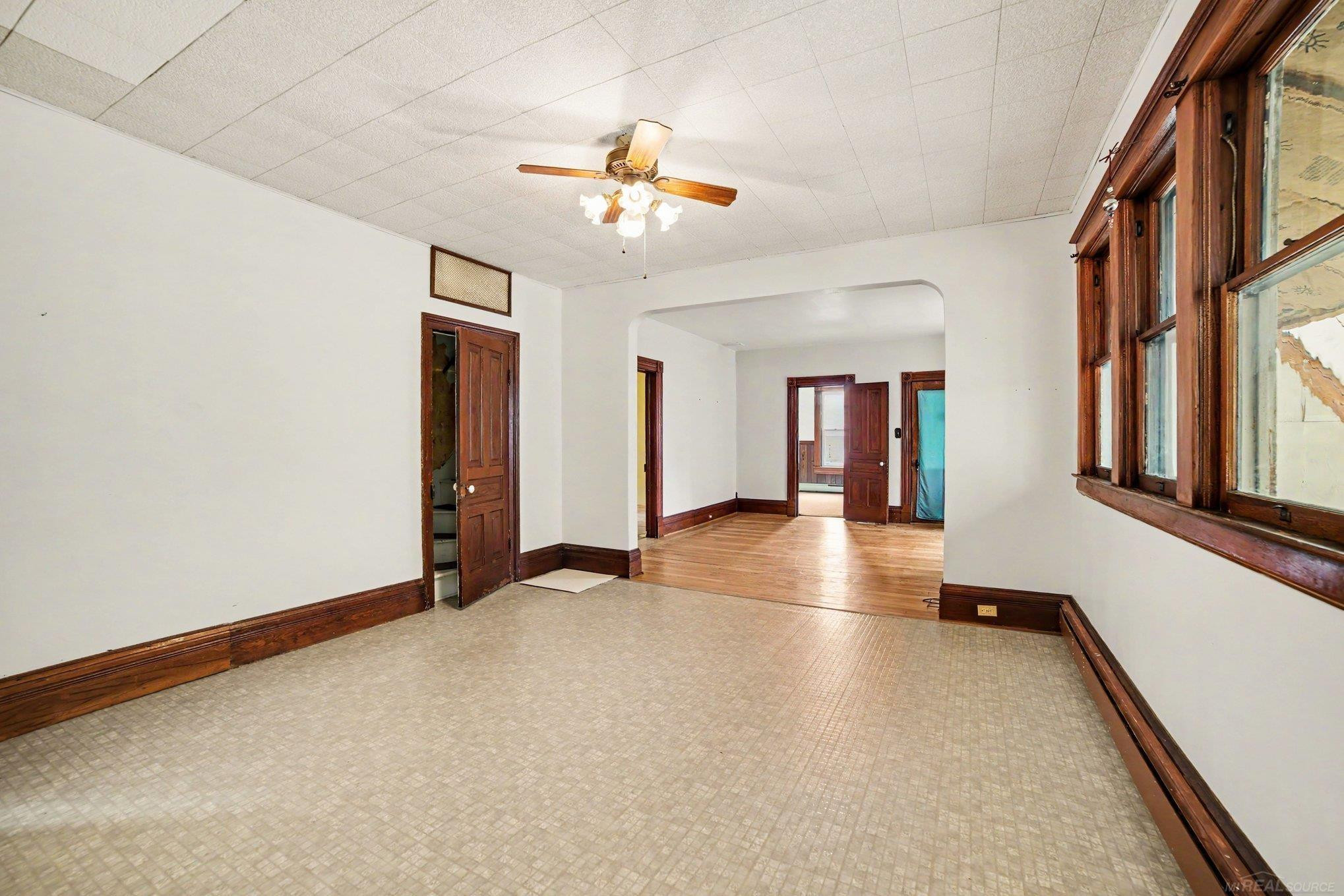 817 Wright Street, Saginaw, MI 48602 — Photo 3