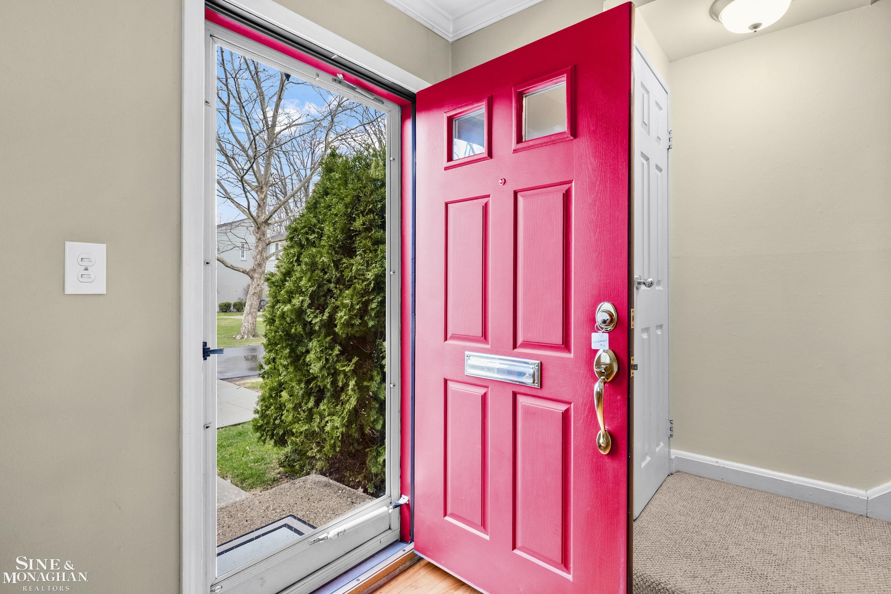 716 Graefield Court, Birmingham, MI 48009 — Photo 2