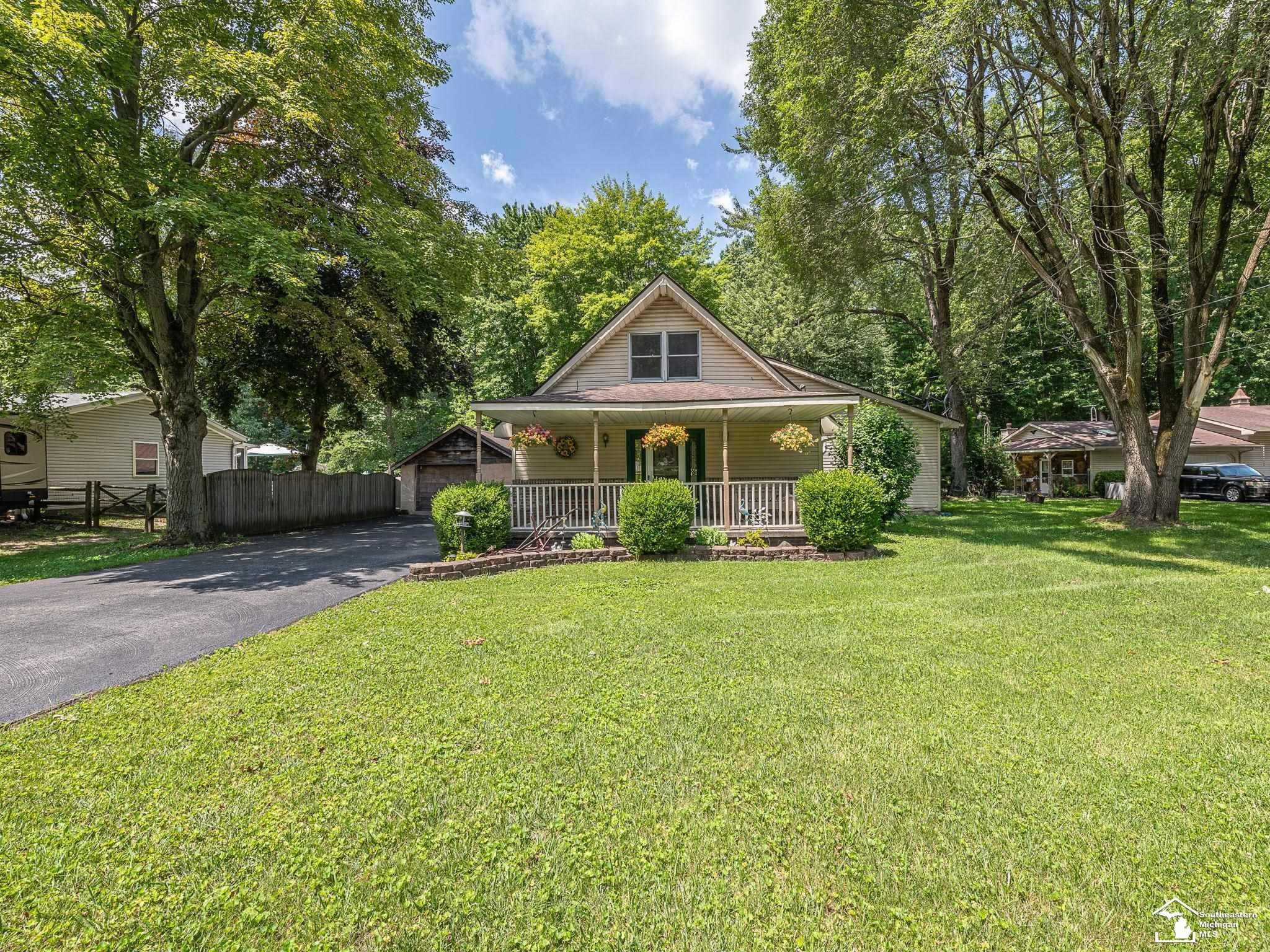 6975 Sarah Street, Temperance, MI 48182