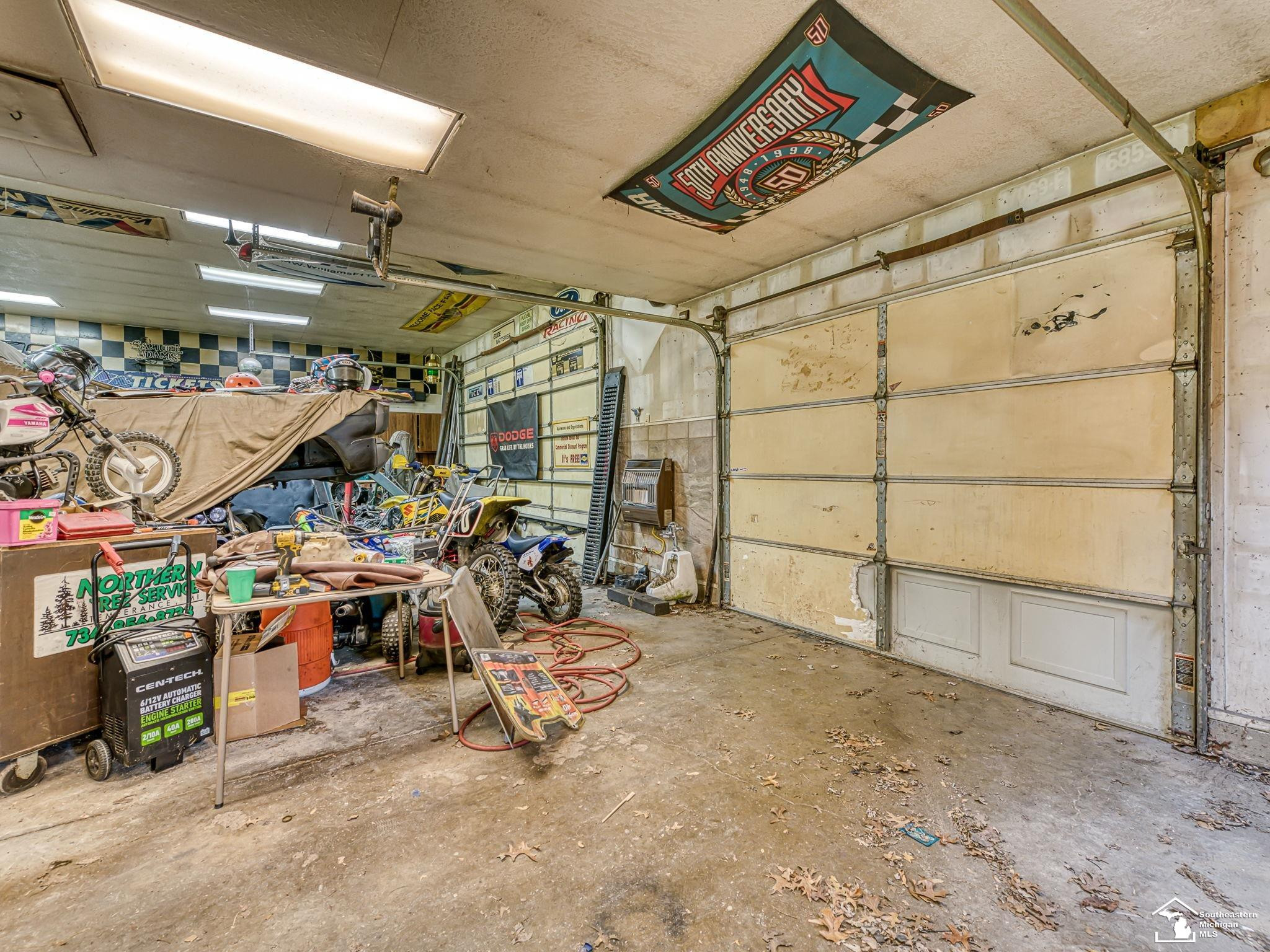 6975 Sarah Street, Temperance, MI 48182 — Photo 31