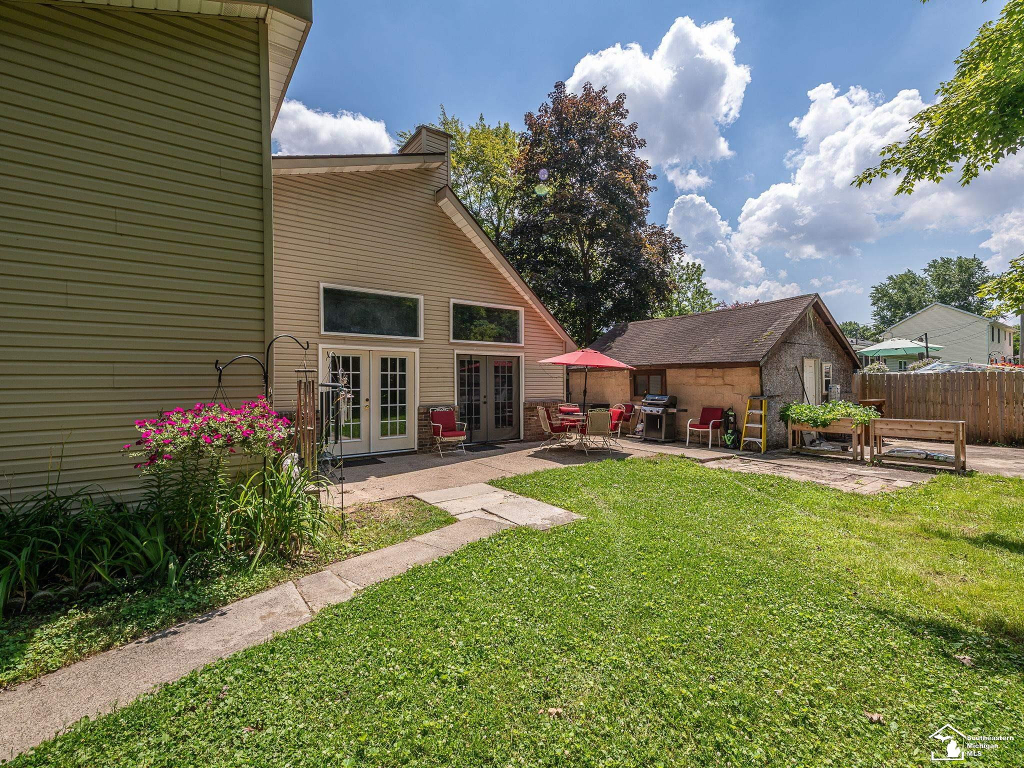 6975 Sarah Street, Temperance, MI 48182 — Photo 36