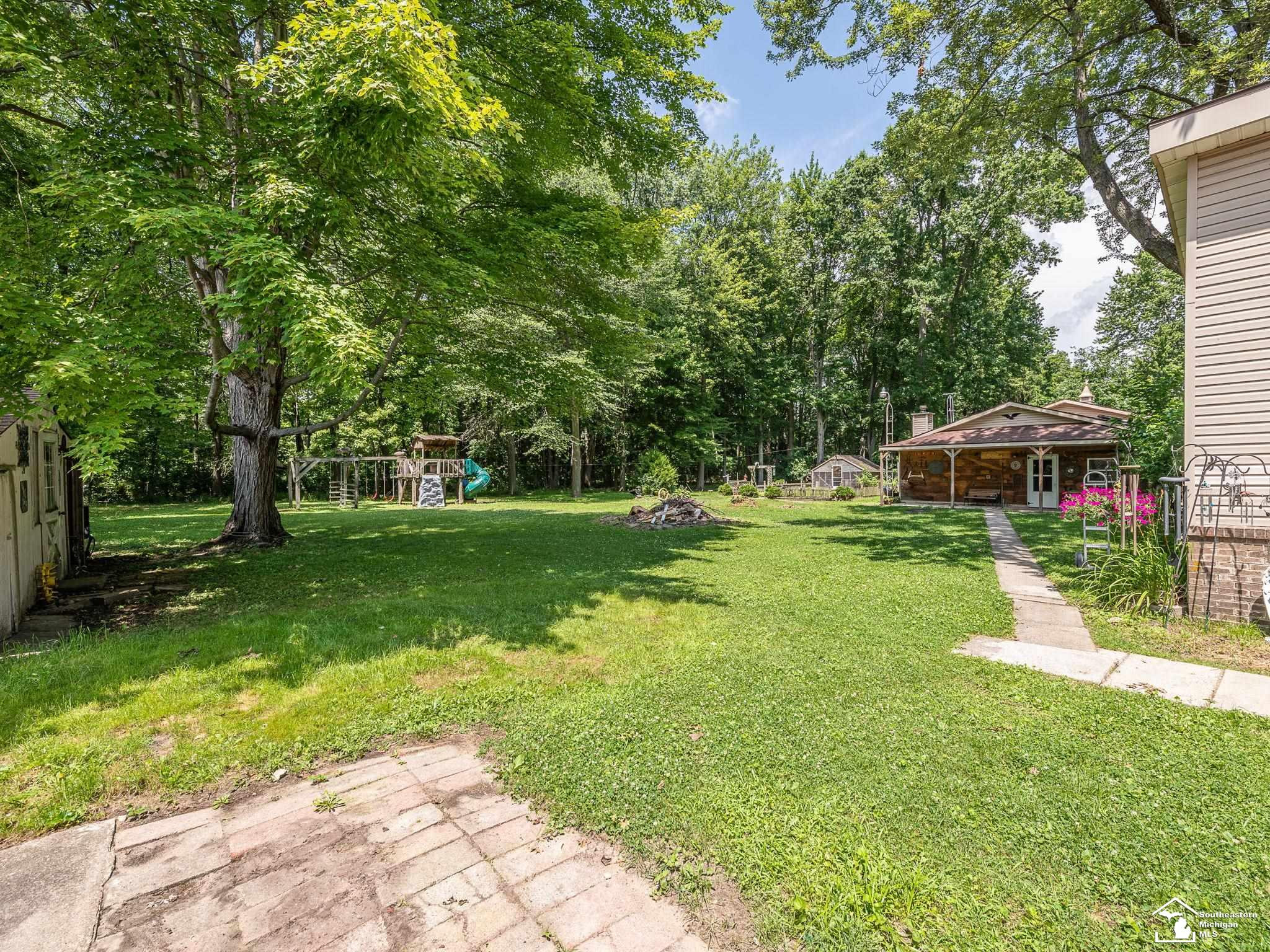 6975 Sarah Street, Temperance, MI 48182 — Photo 38