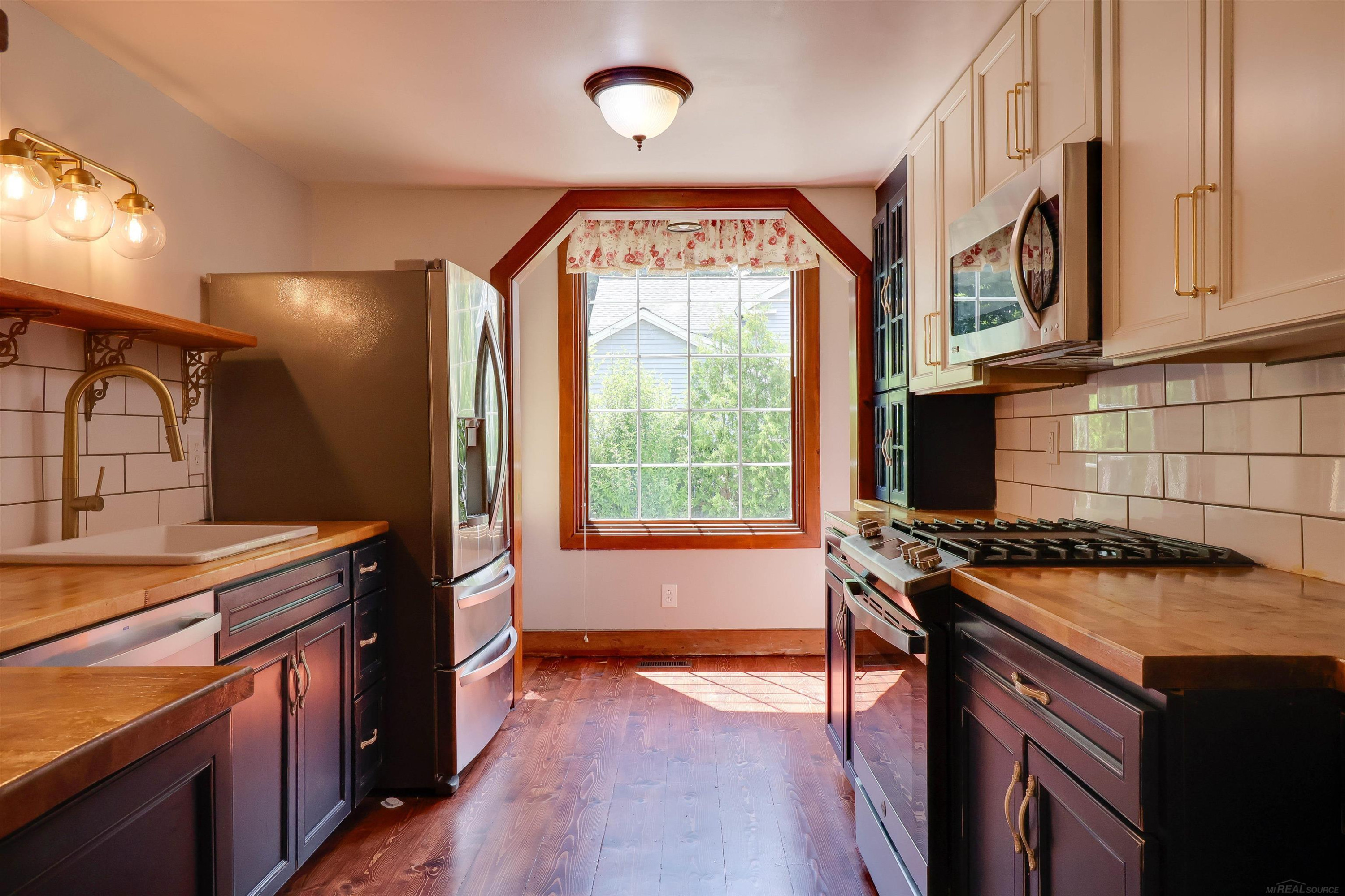 127 Benjamin Street, MI 48065 — Photo 12