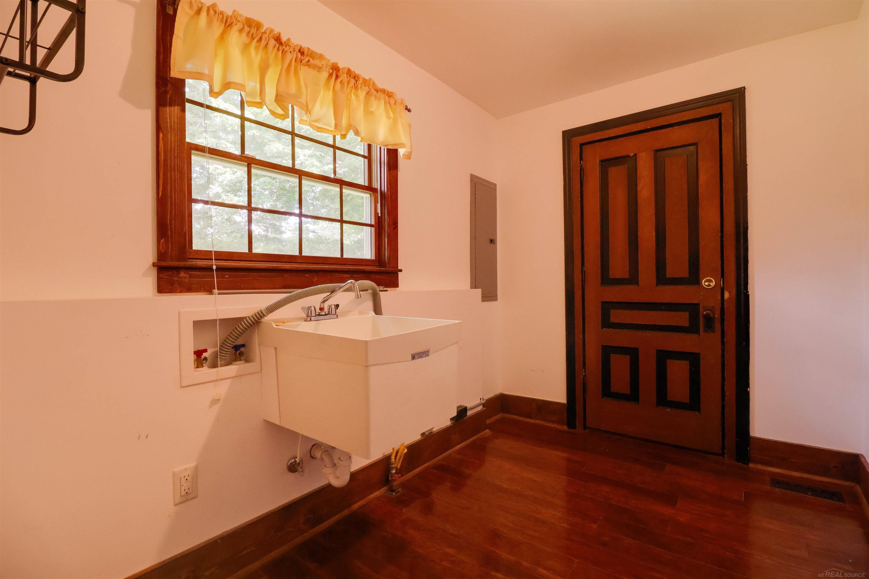 127 Benjamin Street, MI 48065 — Photo 32