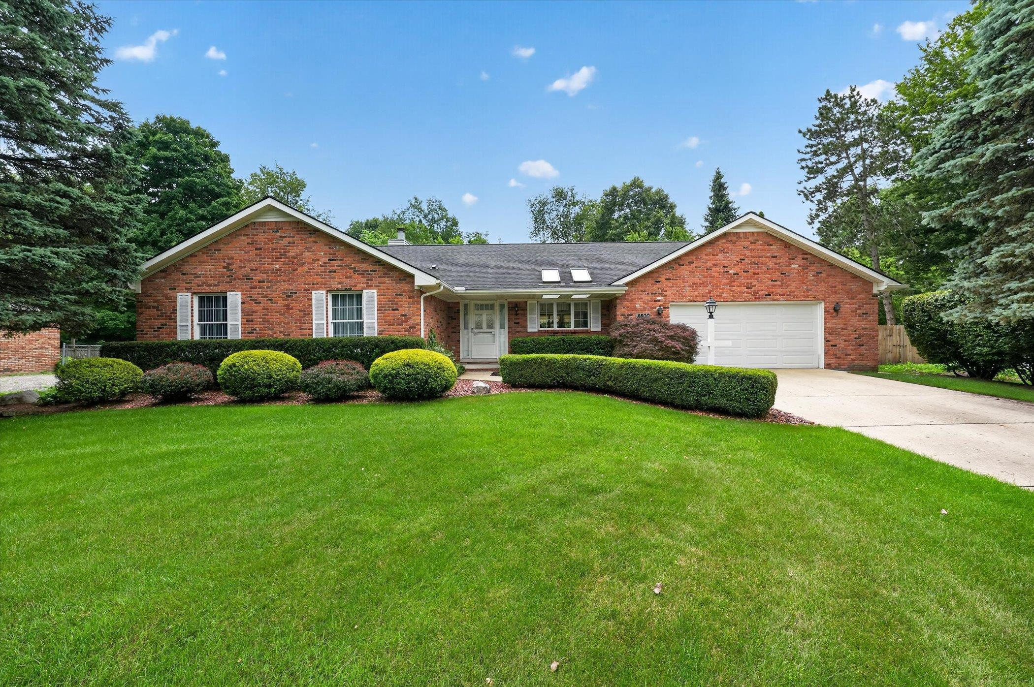 8800 Mary Ann Avenue, Shelby Twp, MI 48317 — Photo 2