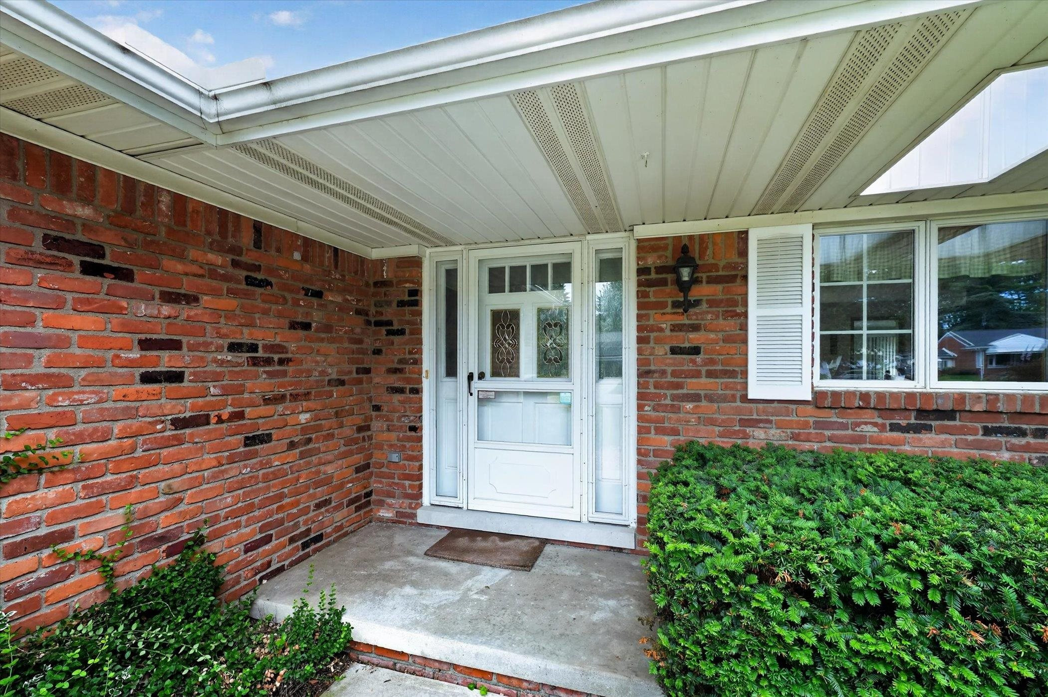 8800 Mary Ann Avenue, Shelby Twp, MI 48317 — Photo 4