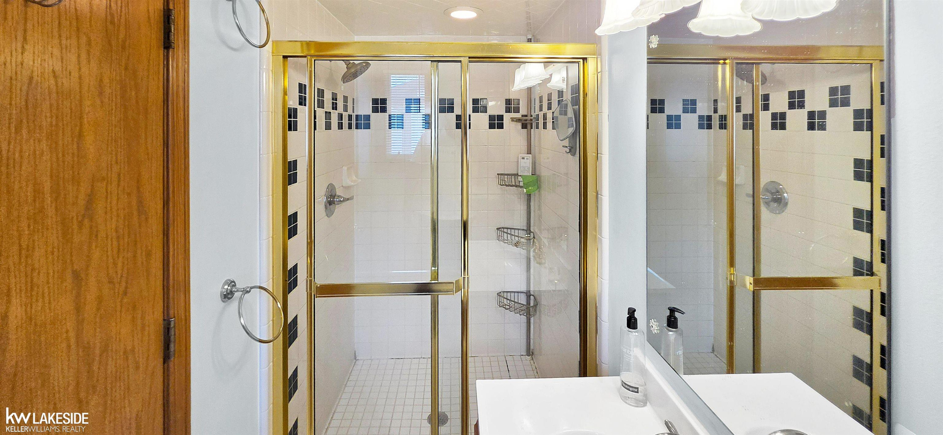 856 Neff Road, Grosse Pointe, MI 48230 — Photo 16