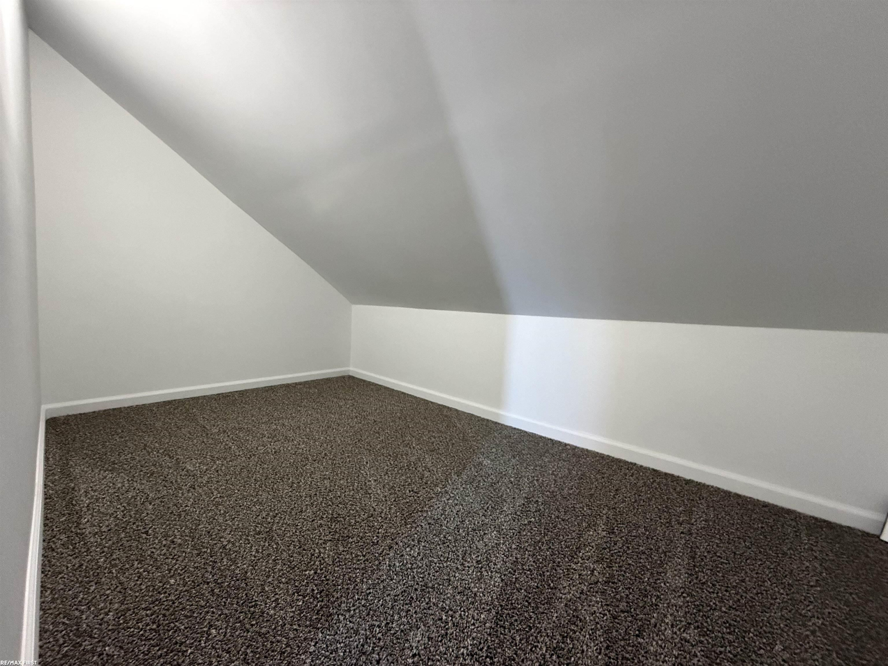 727 13th Street, Port Huron, MI 48060 — Photo 16