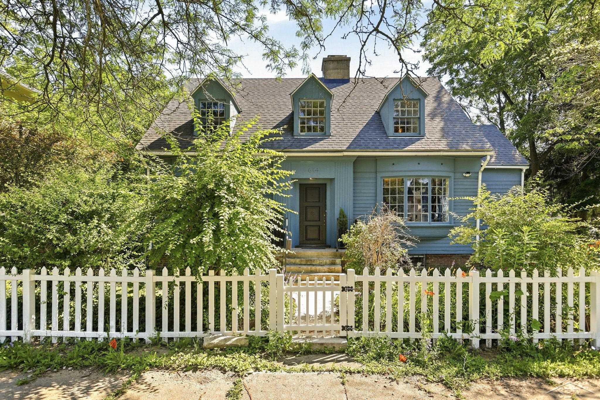 614 Madison Street, Saginaw, MI 48602 — front exterior