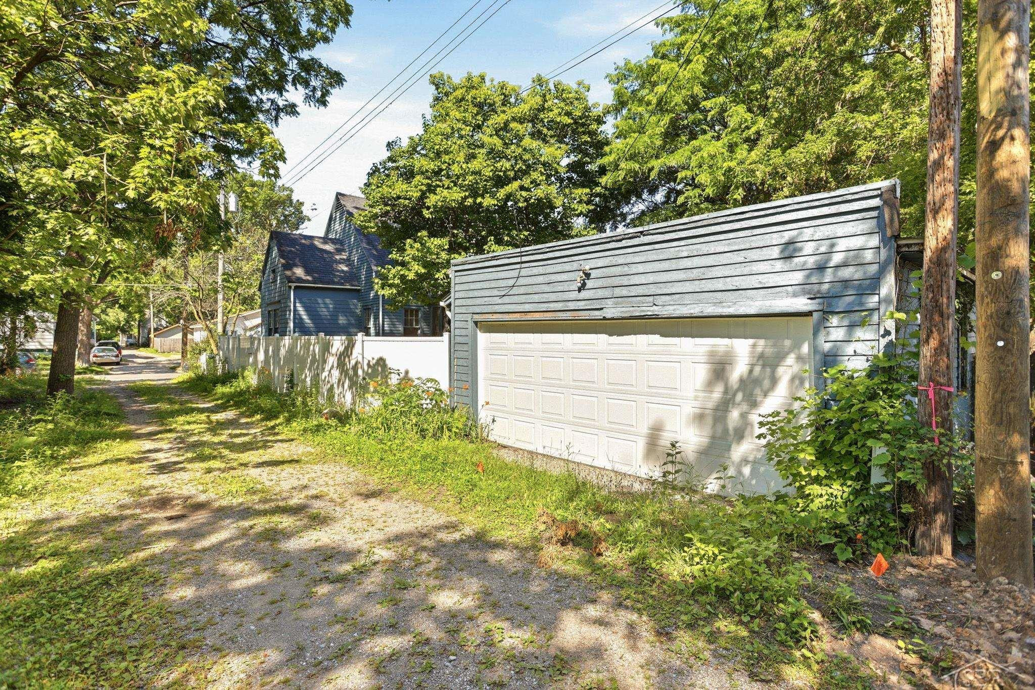 614 Madison Street, Saginaw, MI 48602 — Photo 41