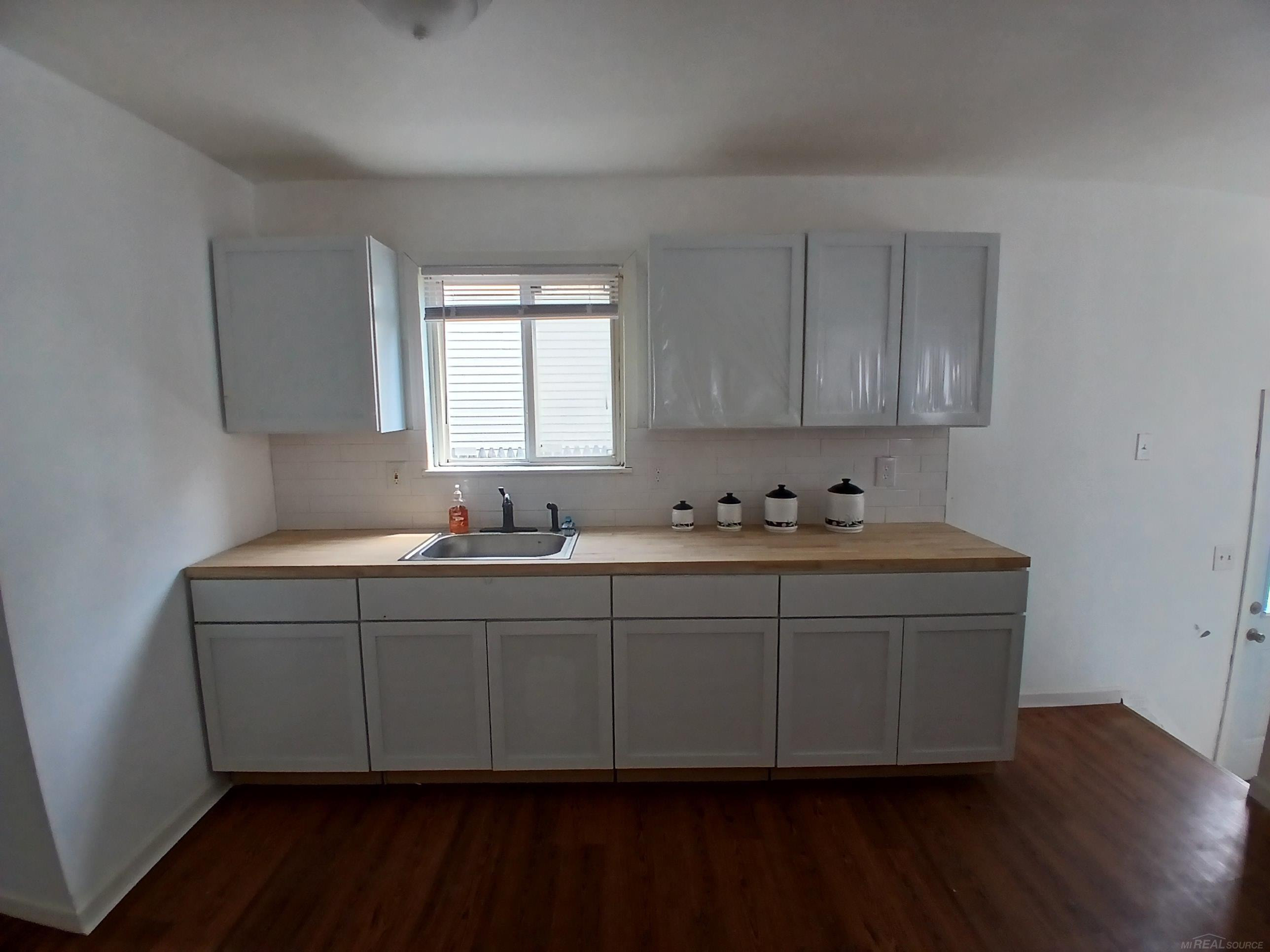 7559 Paige Avenue, Warren, MI 48091 — Photo 3