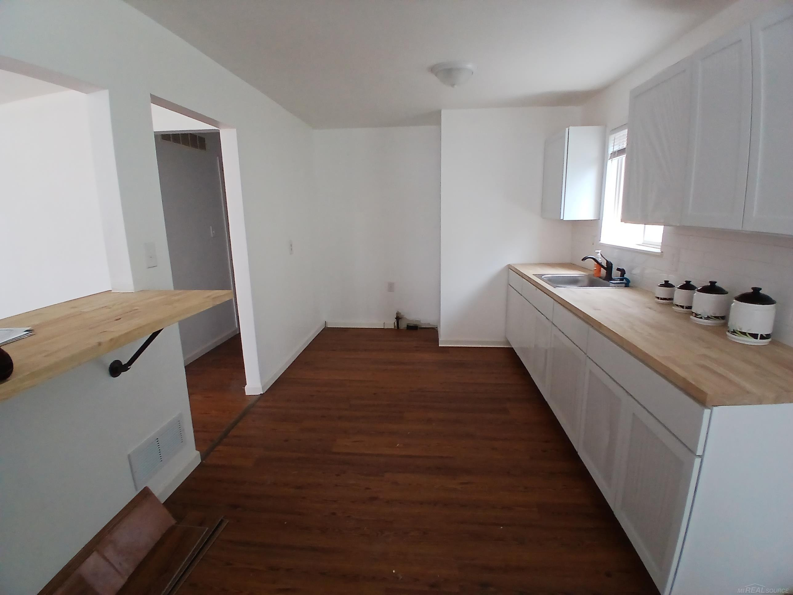 7559 Paige Avenue, Warren, MI 48091 — Photo 4