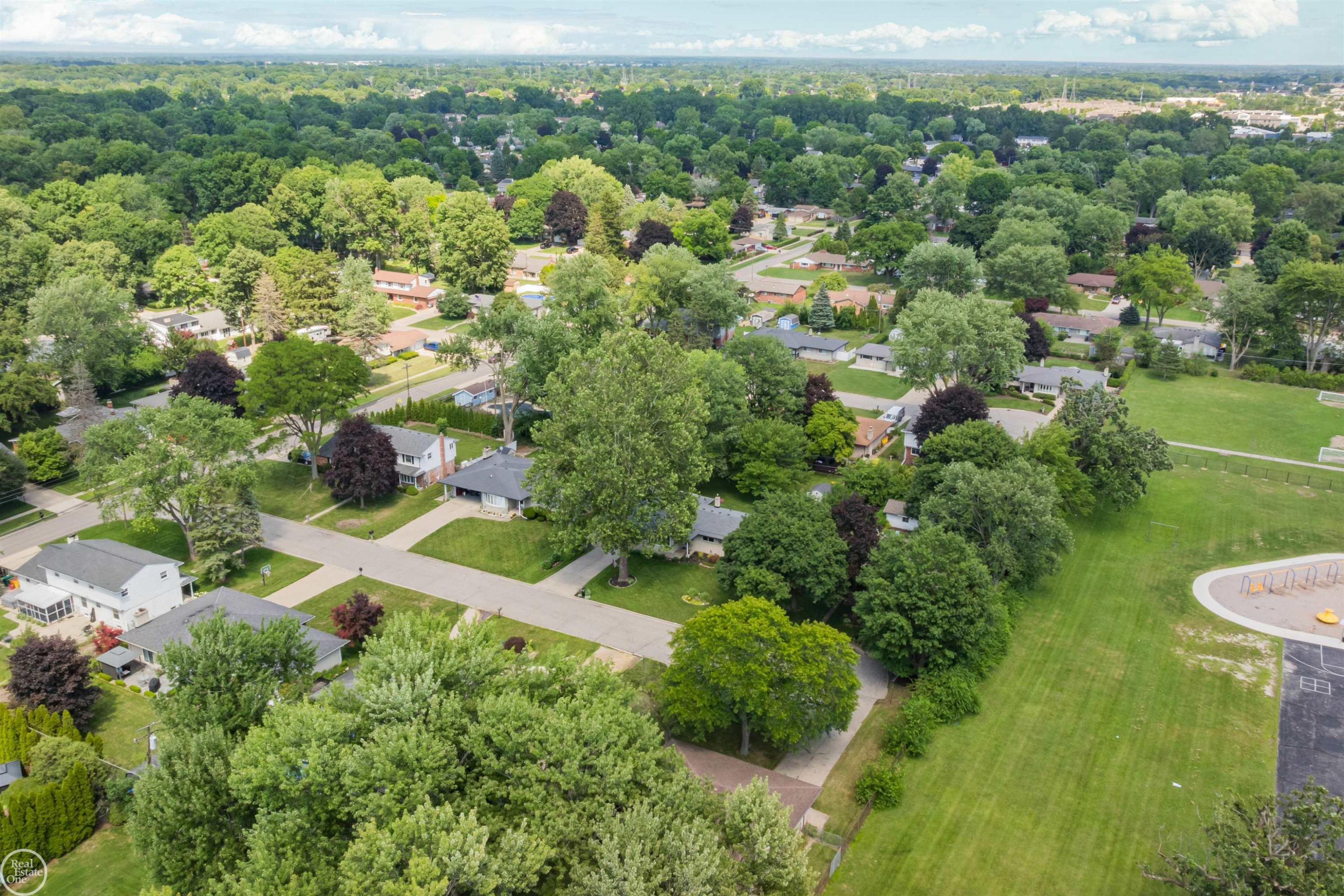45510 Louise Court, Utica, MI 48317 — Photo 29
