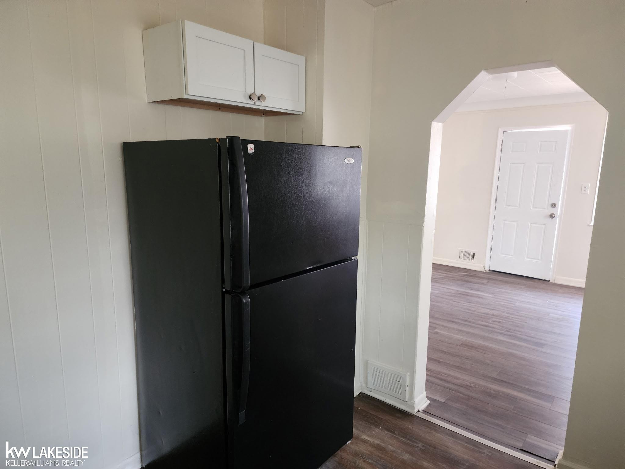 8158 Westminster Avenue, Warren, MI 48089 — Photo 5