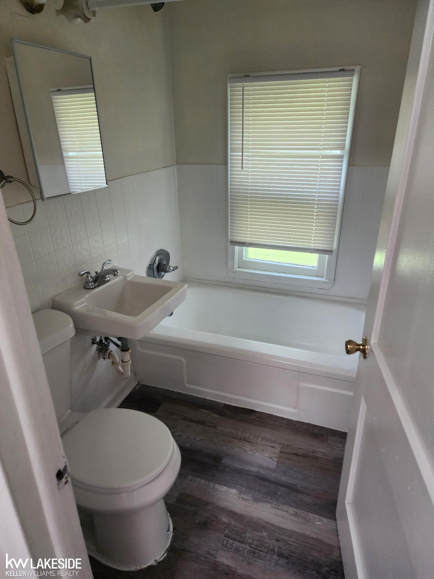 8158 Westminster Avenue, Warren, MI 48089 — Photo 9