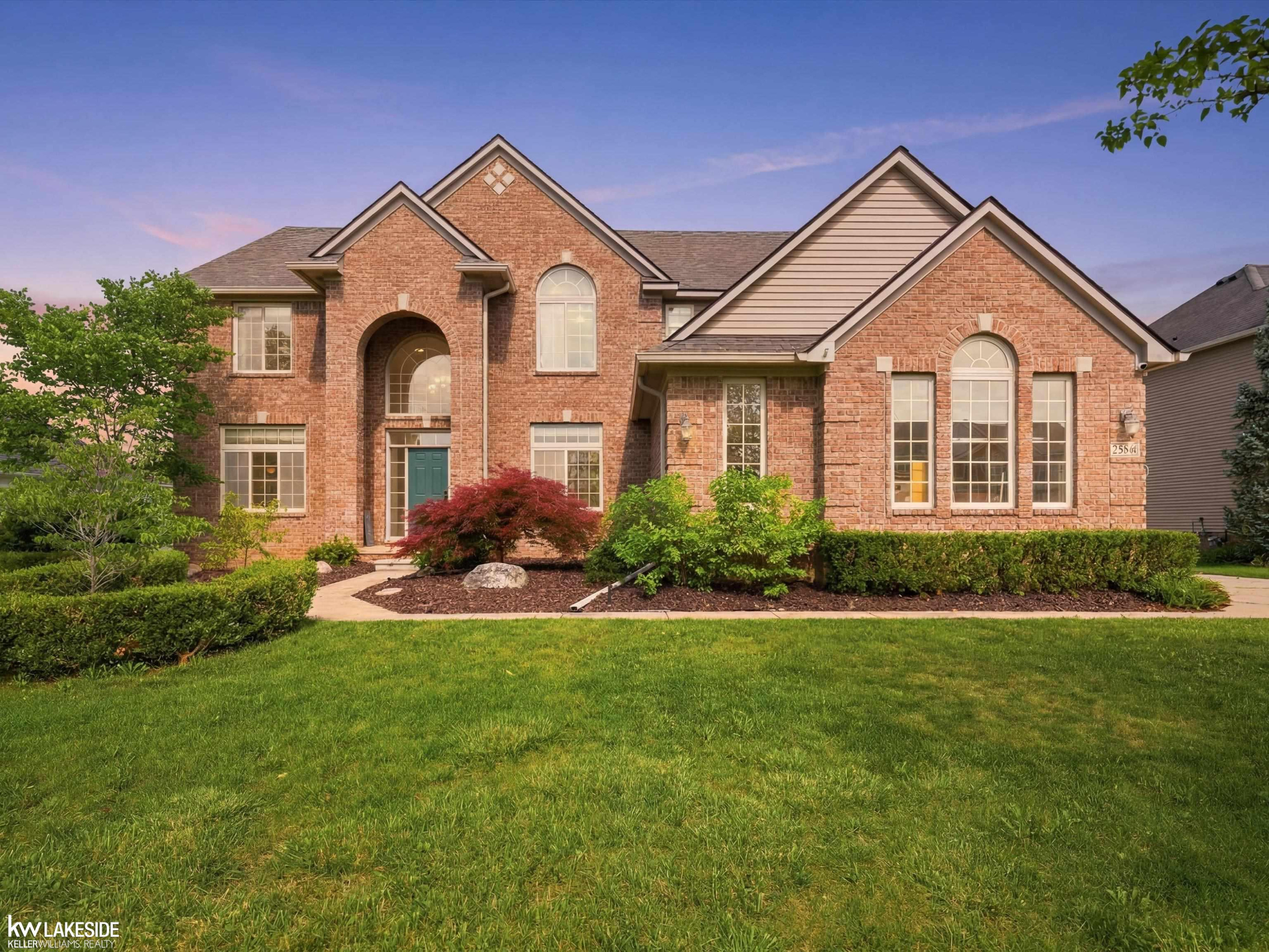 25346 Stanley Lane, South Lyon, MI 48178