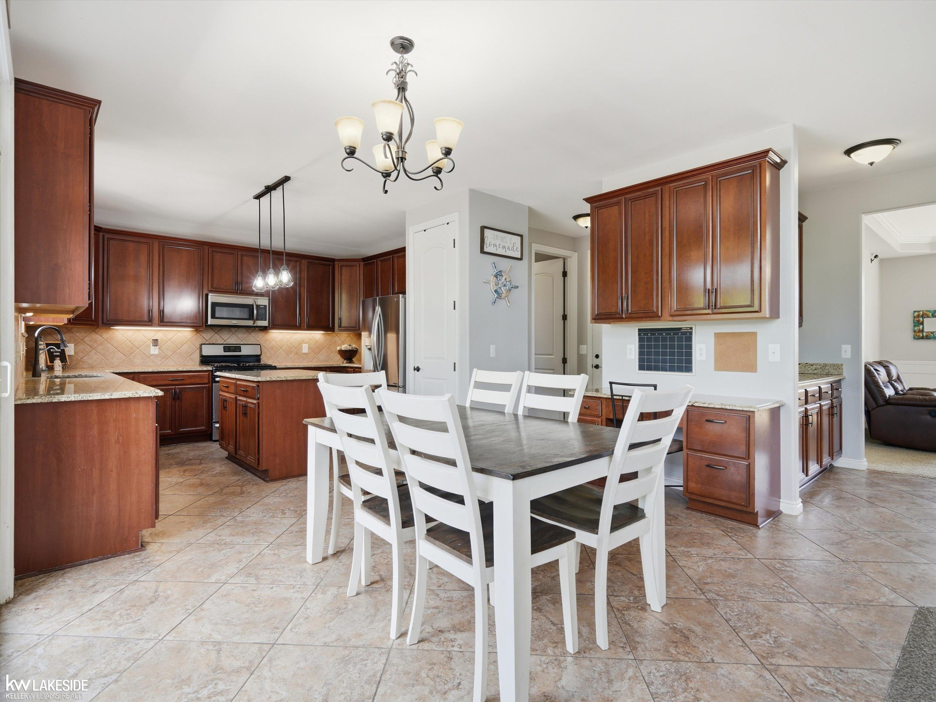 25346 Stanley Lane, South Lyon, MI 48178 — Photo 10