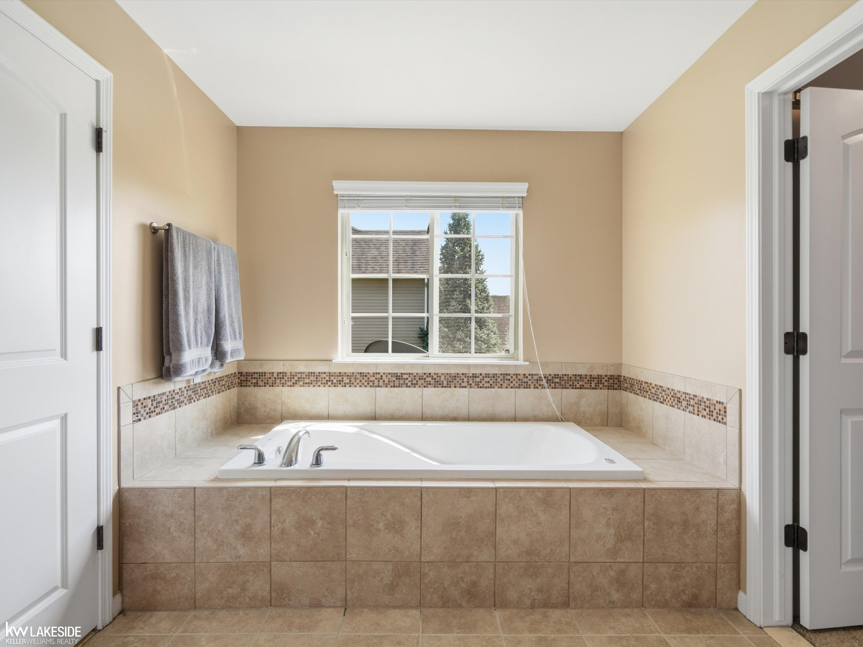 25346 Stanley Lane, South Lyon, MI 48178 — Photo 28
