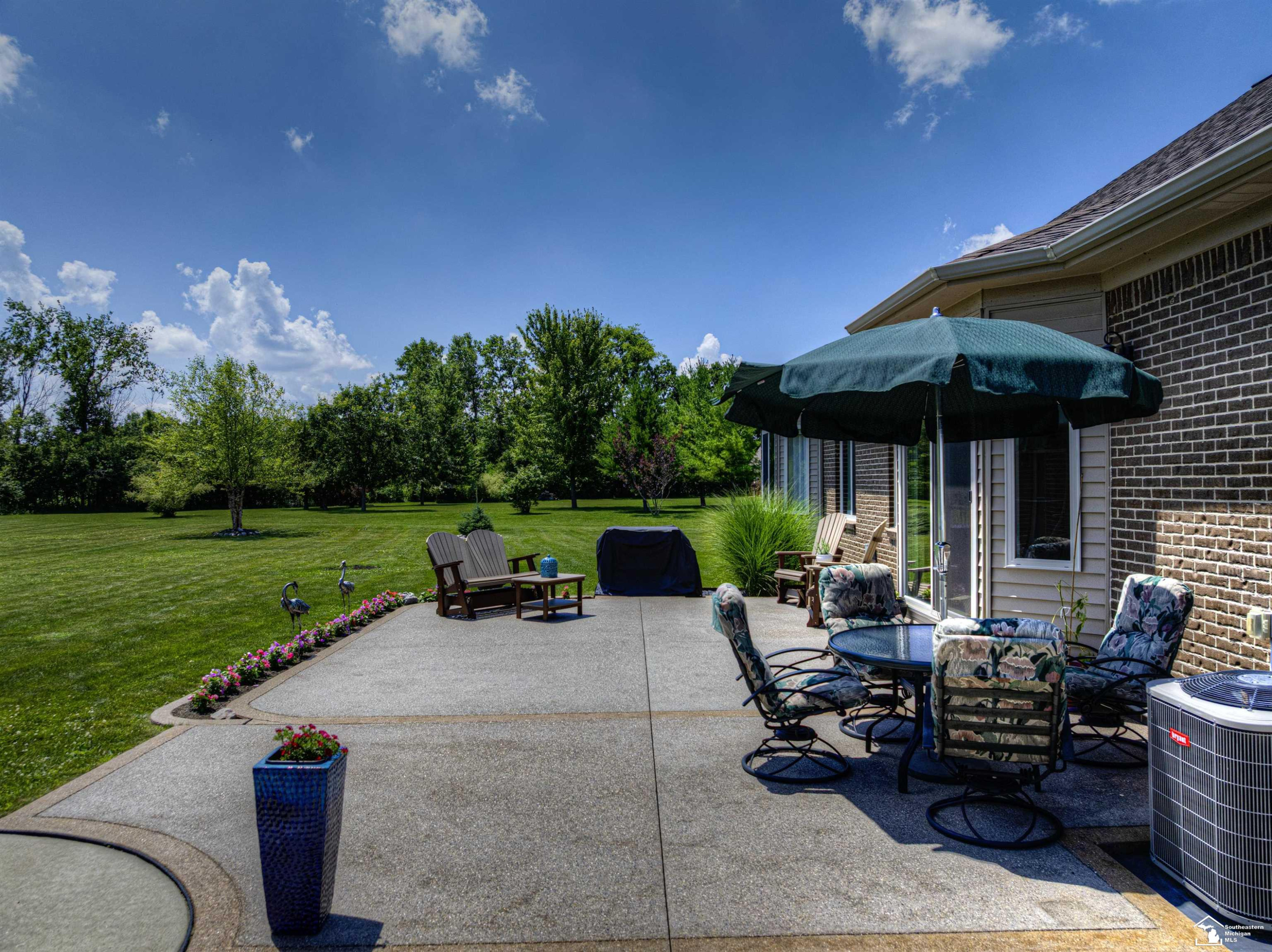 9539 Lazy Oak Drive, Carleton, MI 48117 — Photo 42
