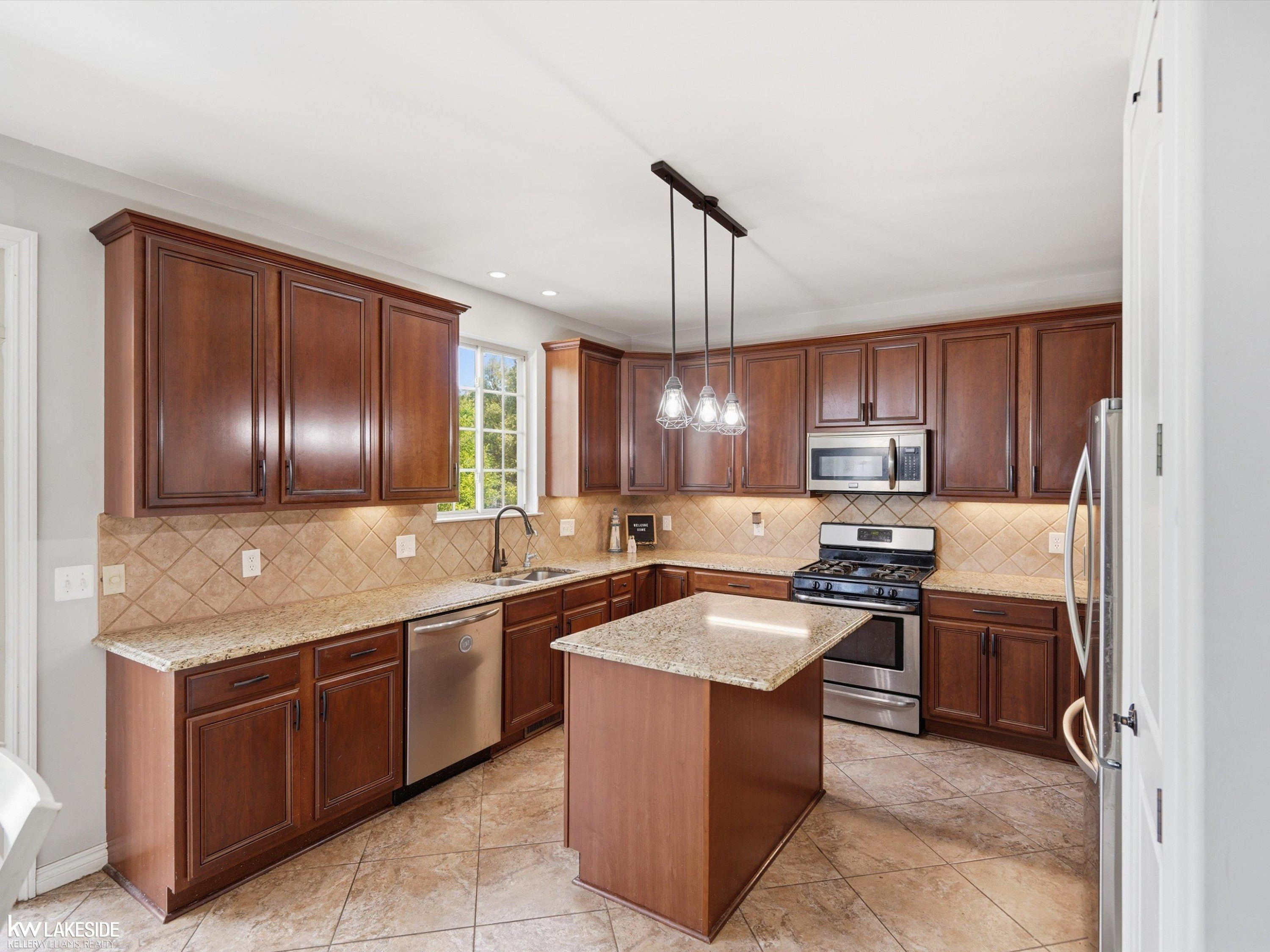 25346 Stanley Lane, South Lyon, MI 48178 — Photo 56
