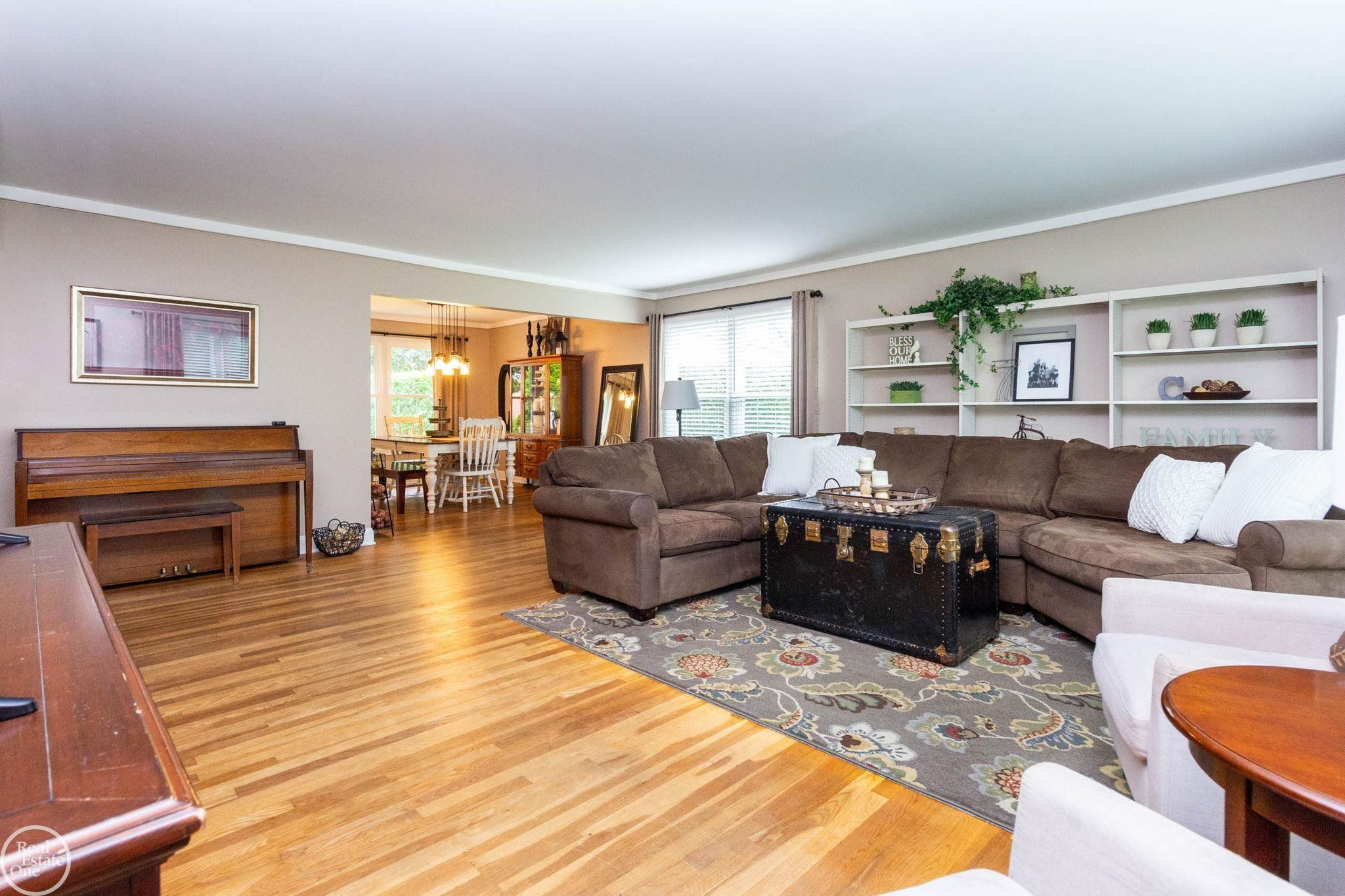 52203 Belle Arbor Drive, Shelby Twp, MI 48316 — Photo 8