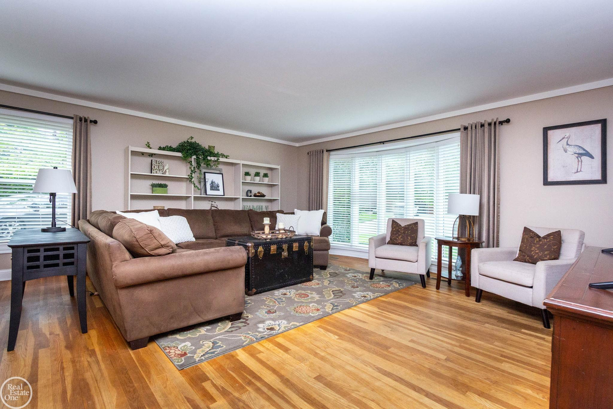 52203 Belle Arbor Drive, Shelby Twp, MI 48316 — Photo 9