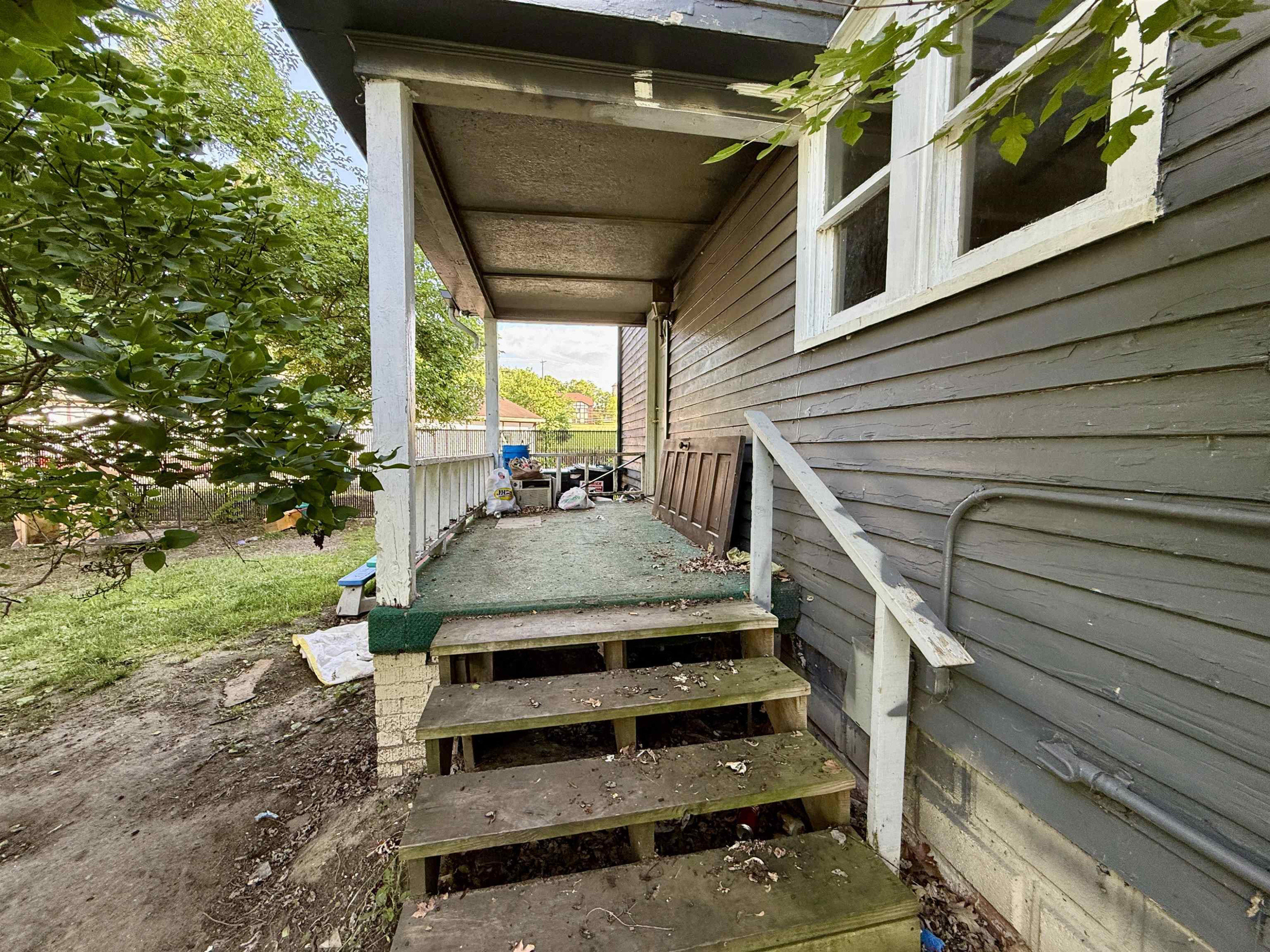 925 S Ball Street, Owosso, MI 48867 — Photo 4