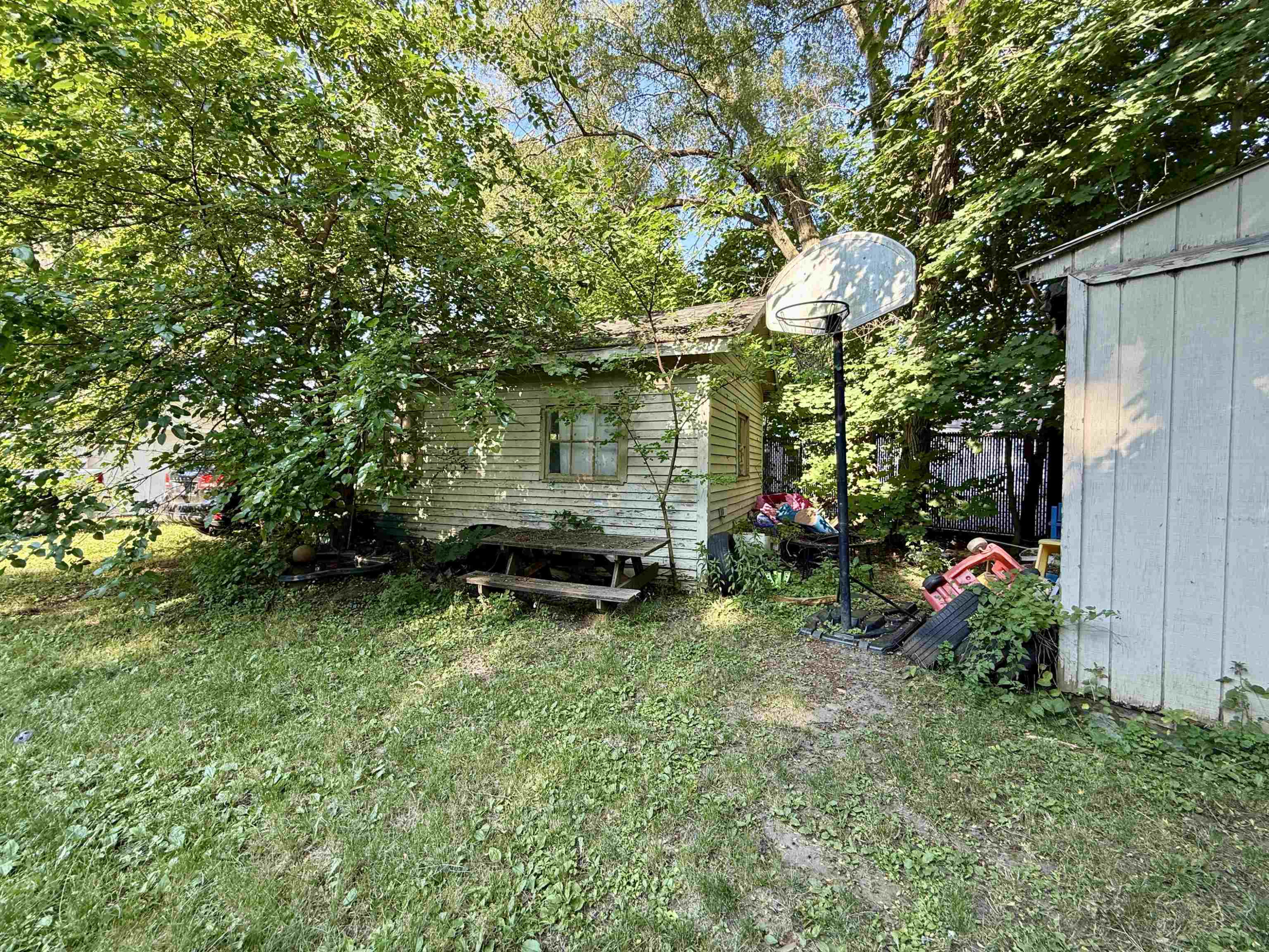 925 S Ball Street, Owosso, MI 48867 — Photo 6