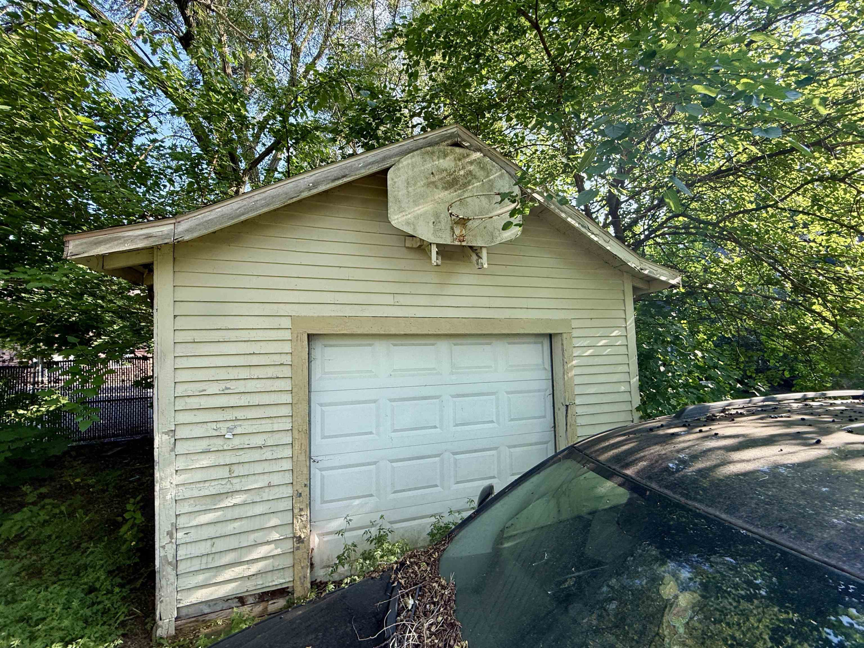 925 S Ball Street, Owosso, MI 48867 — Photo 7