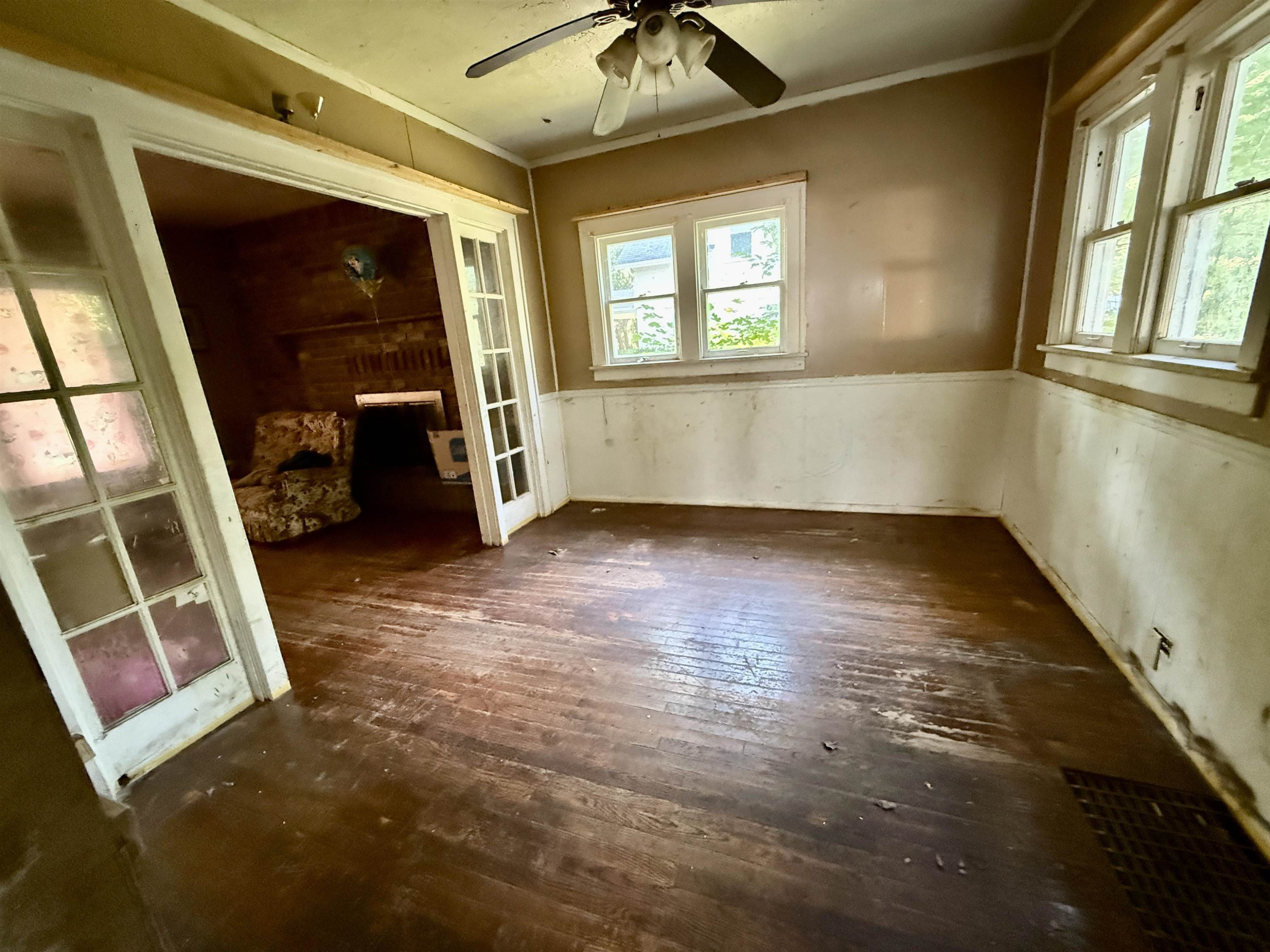 925 S Ball Street, Owosso, MI 48867 — Photo 8