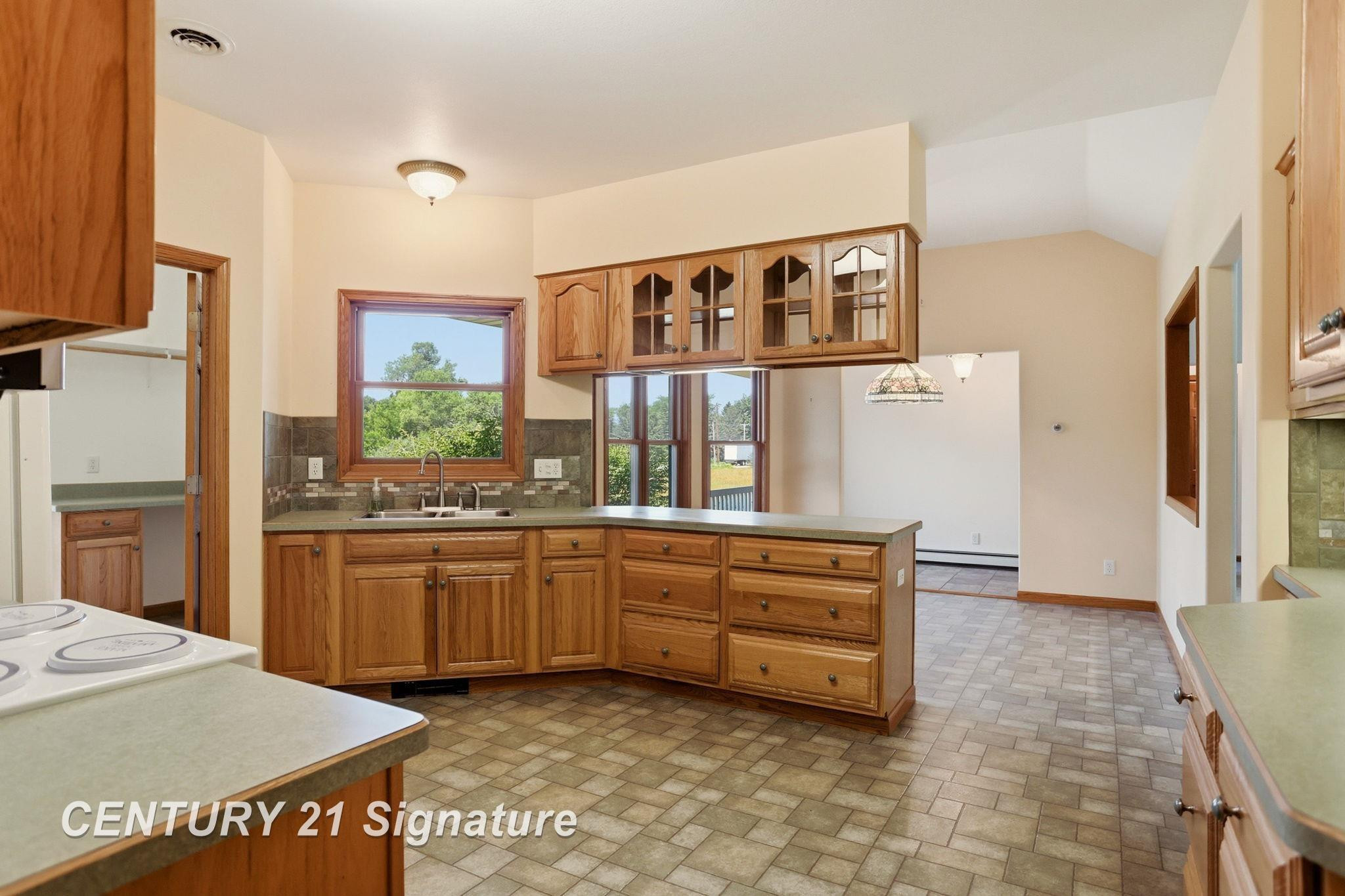 8605 Dixie Highway, Birch Run, MI 48415 — Photo 19