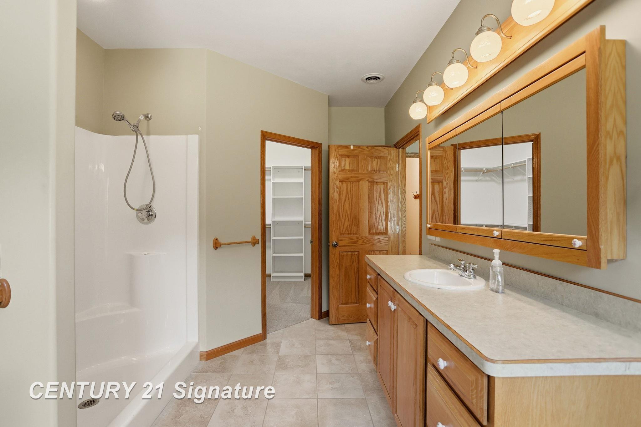 8605 Dixie Highway, Birch Run, MI 48415 — Photo 25