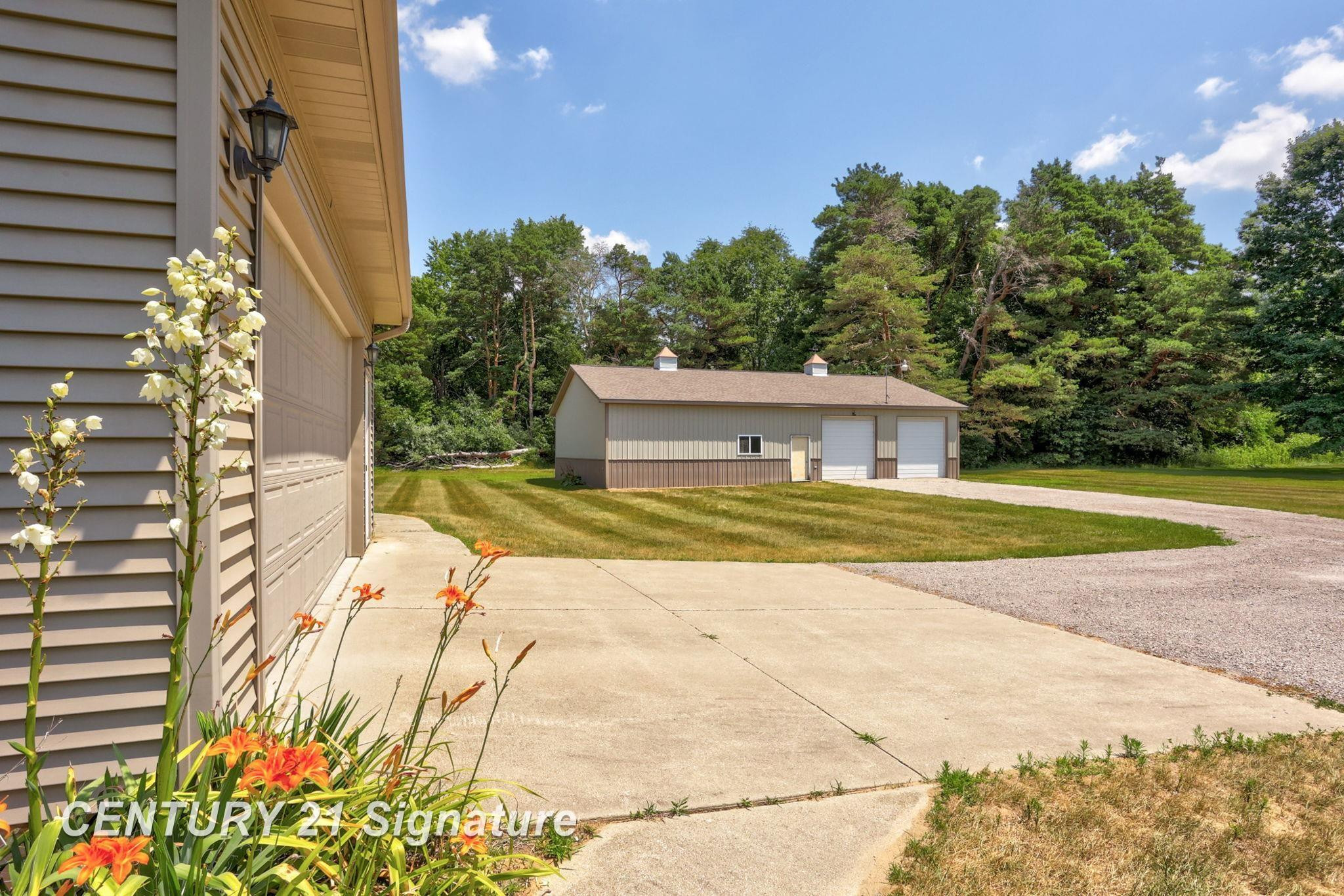 8605 Dixie Highway, Birch Run, MI 48415 — Photo 45