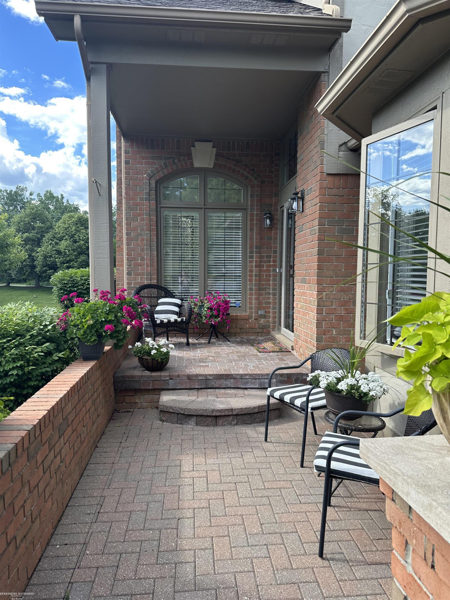 54920 Hennington Court, Shelby Twp, MI 48316 — front exterior