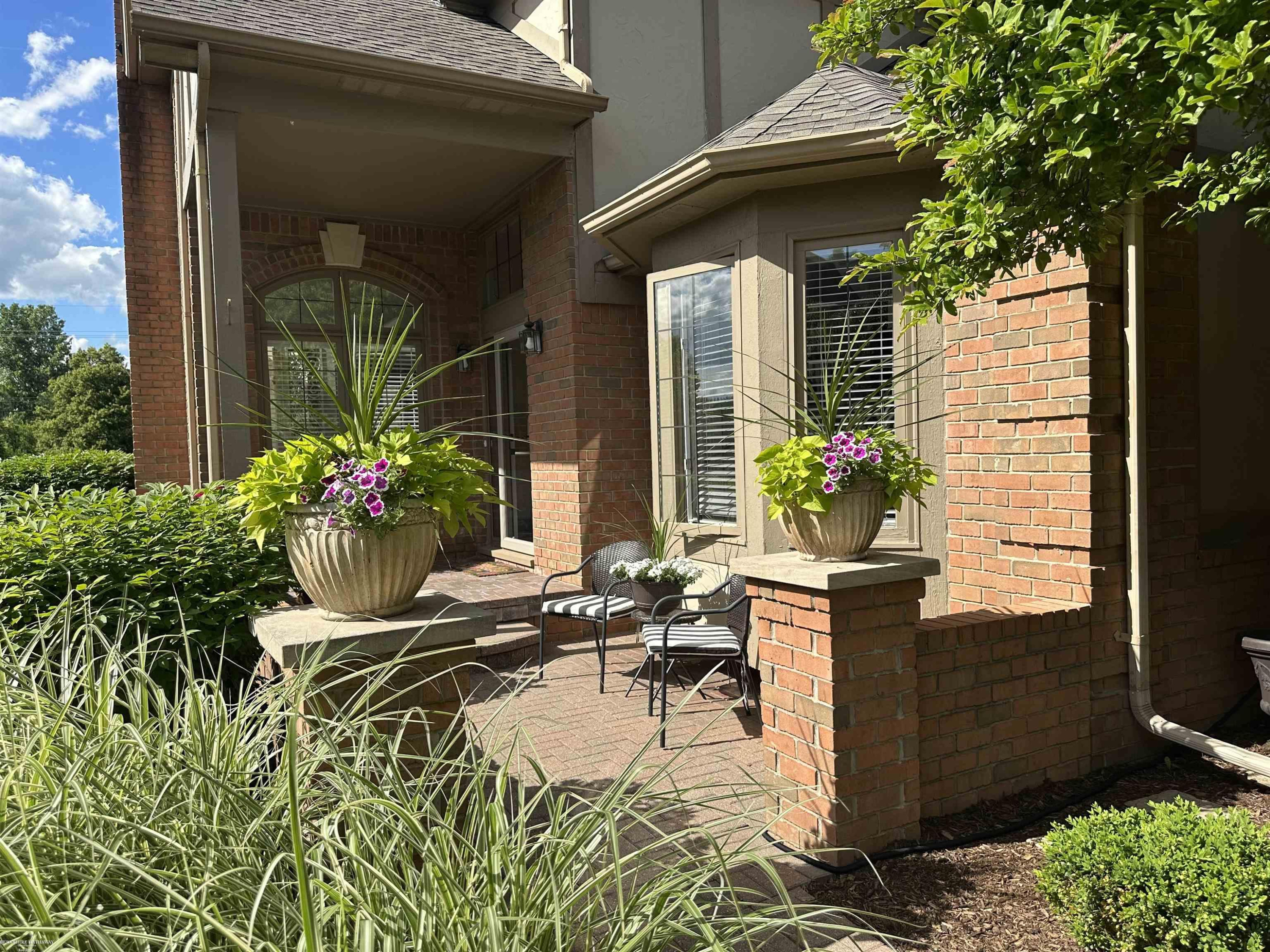 54920 Hennington Court, Shelby Twp, MI 48316 — Photo 5
