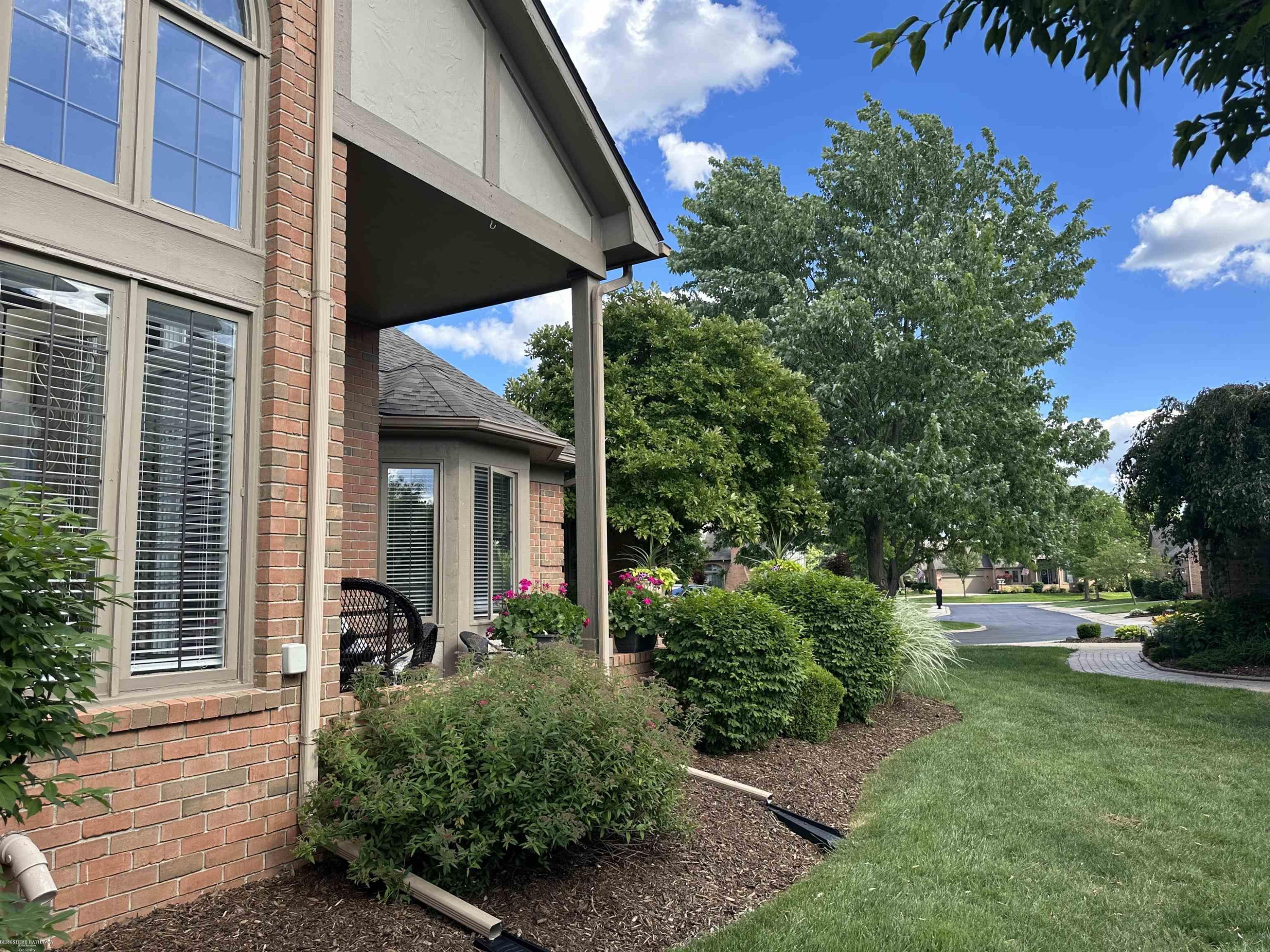 54920 Hennington Court, Shelby Twp, MI 48316 — Photo 44