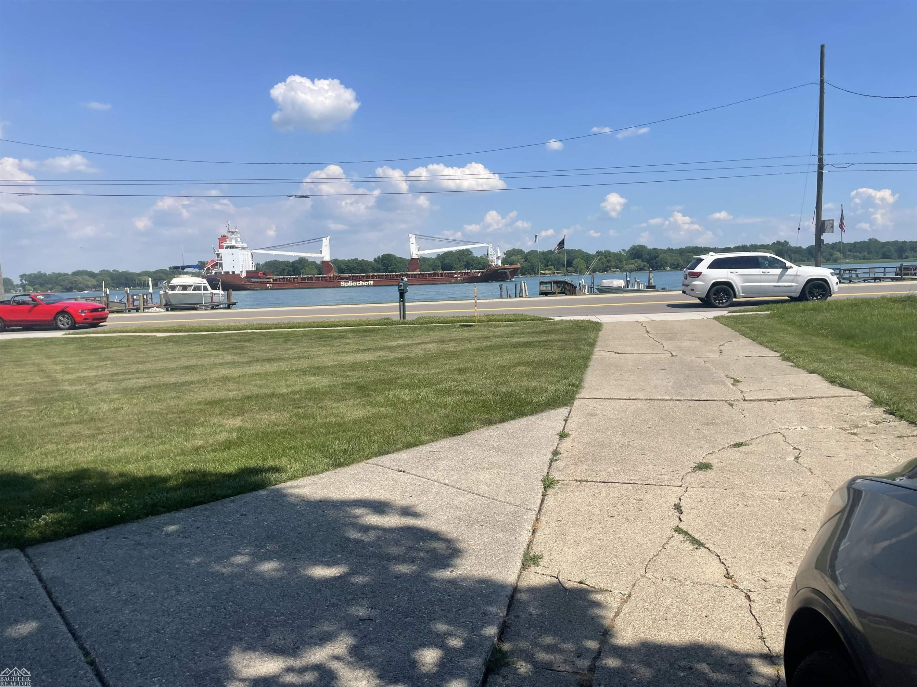 2567 St. Clair River Drive, Algonac, MI 48001 — Photo 5