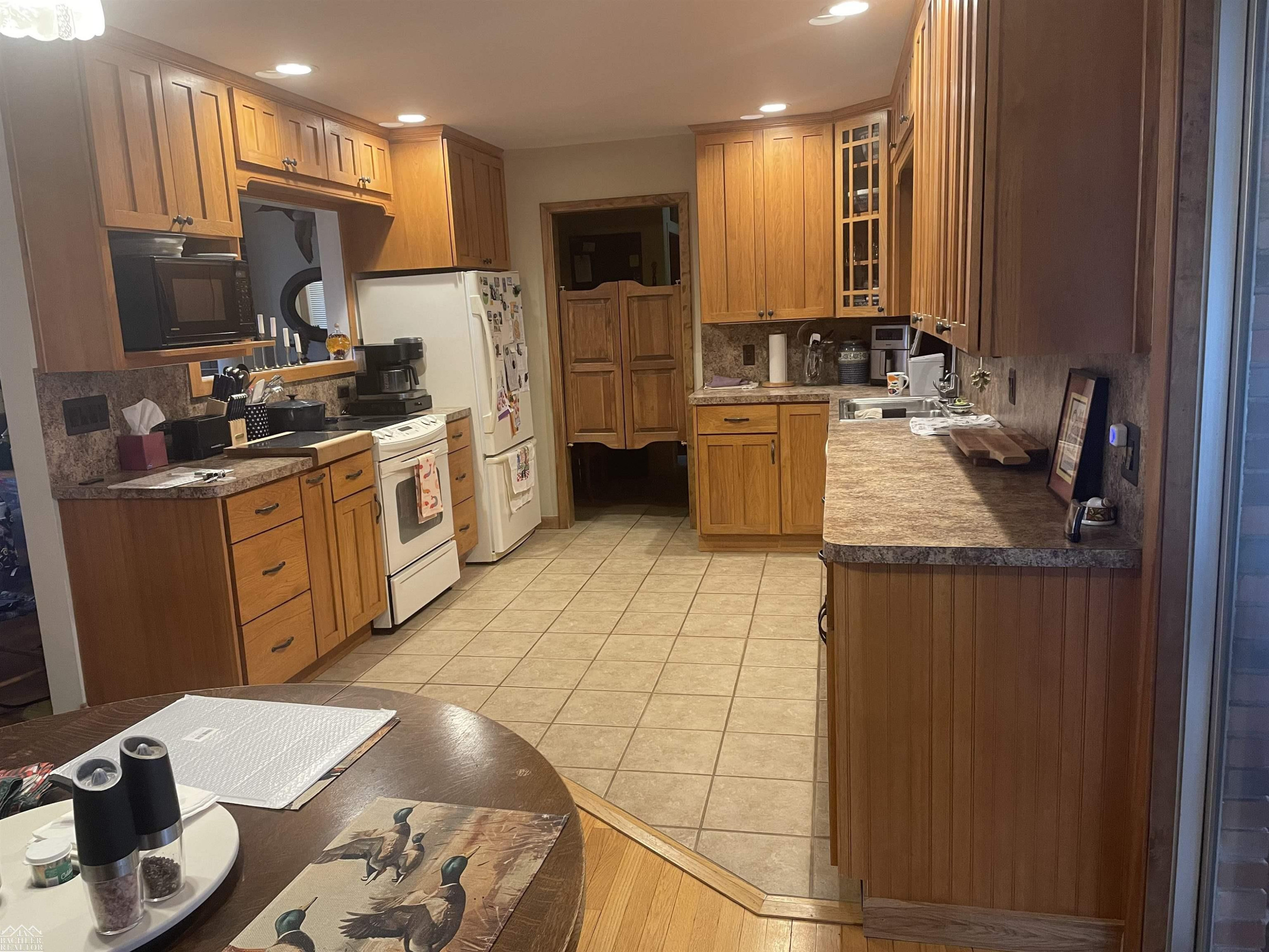 2567 St. Clair River Drive, Algonac, MI 48001 — Photo 13