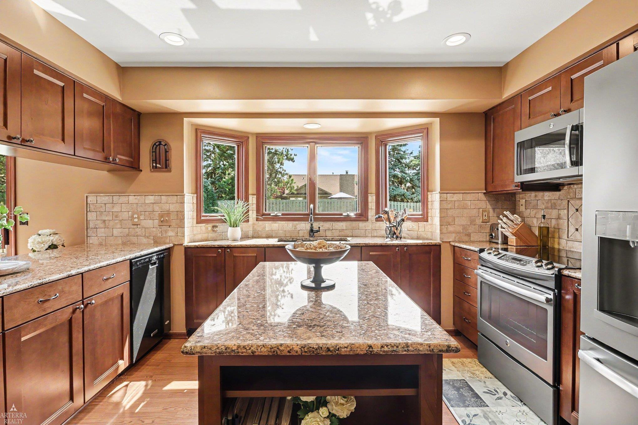 41498 Mary Kay Drive, Macomb, MI 48038 — Photo 10