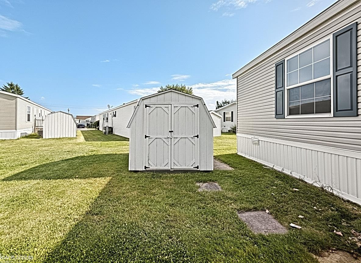 45314 Pierre Drive, Macomb, MI 48044 — Photo 16