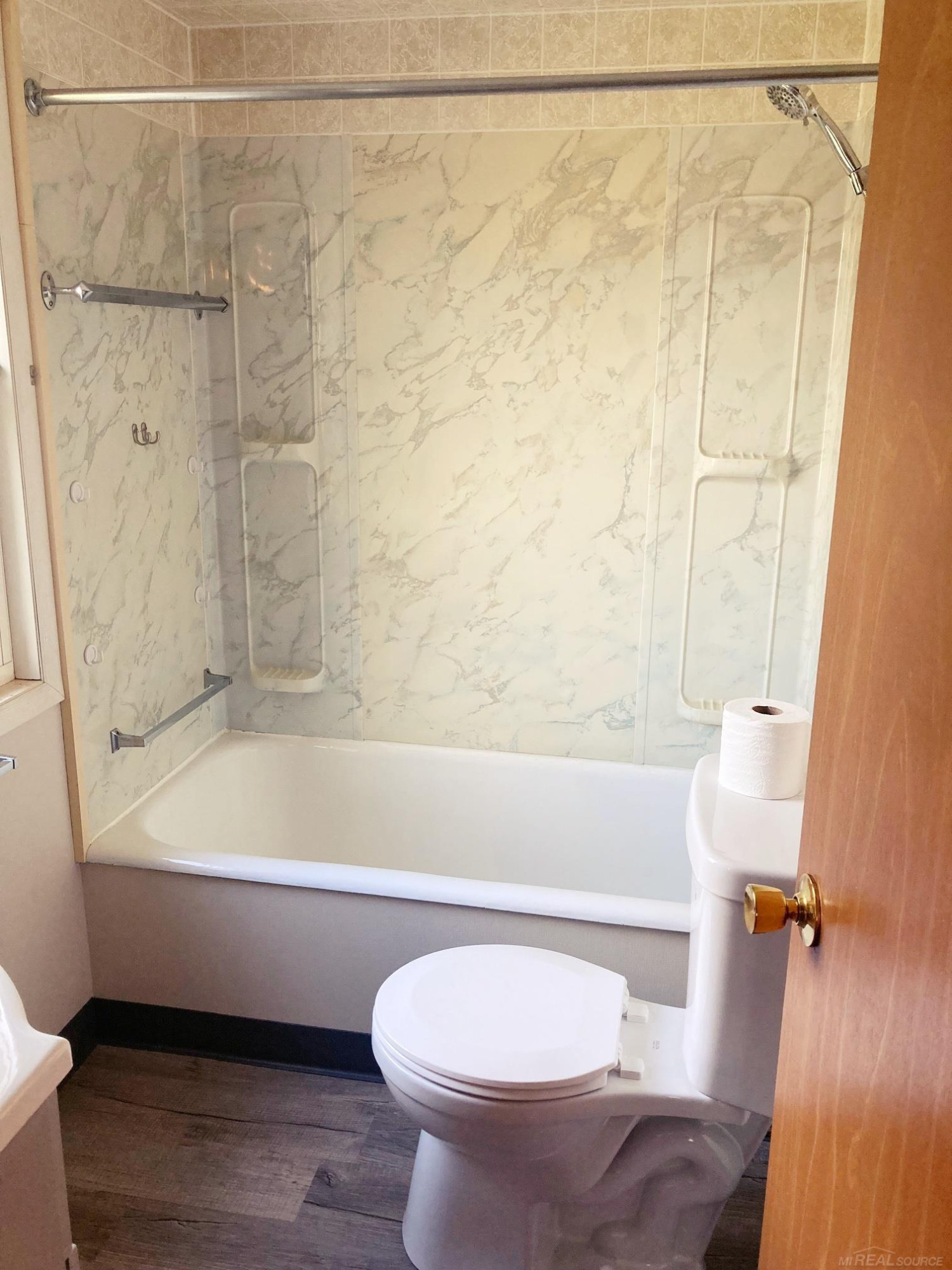 5216 E Sunset Road, Ironwood, MI 49938 — Photo 18