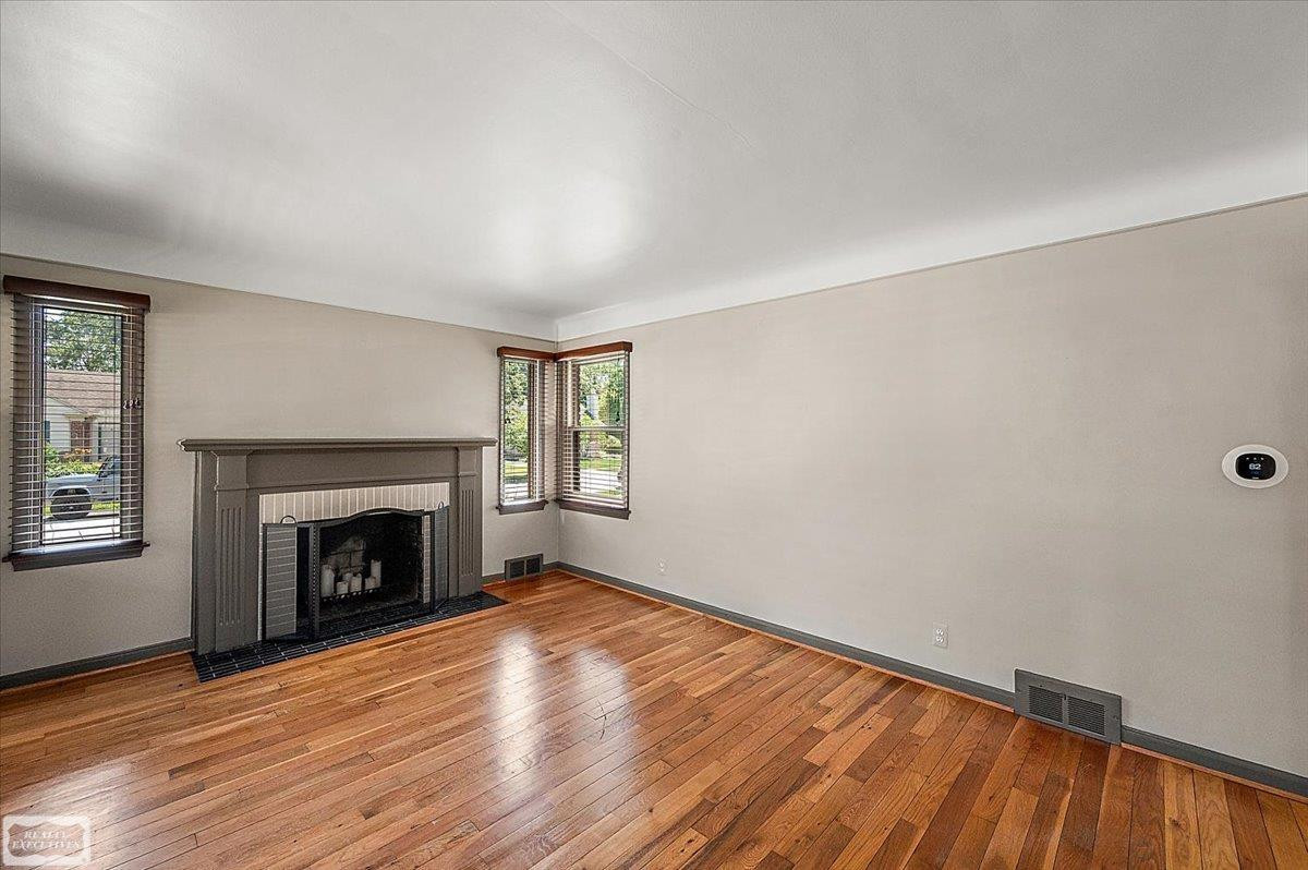 912 Cedar Hill Drive, Royal Oak, MI 48067 — Photo 9