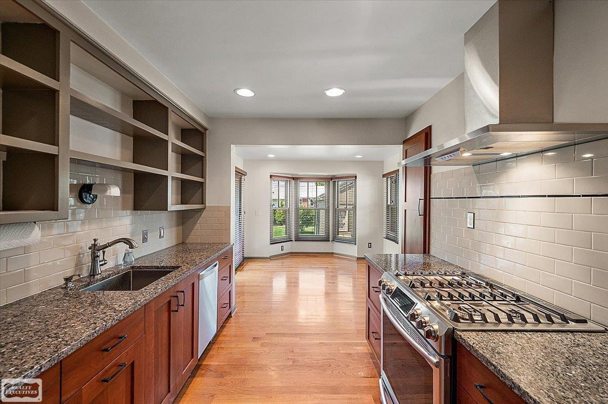 912 Cedar Hill Drive, Royal Oak, MI 48067 — Photo 13
