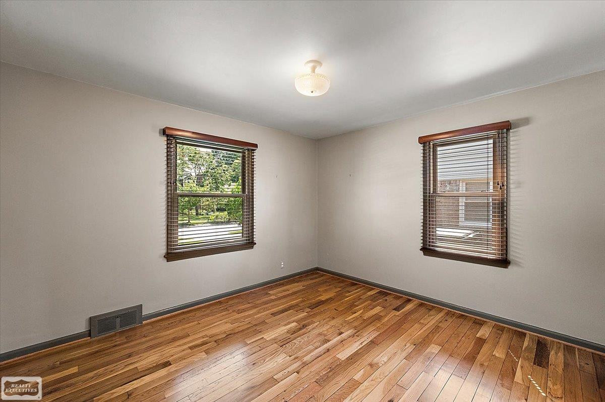 912 Cedar Hill Drive, Royal Oak, MI 48067 — Photo 24