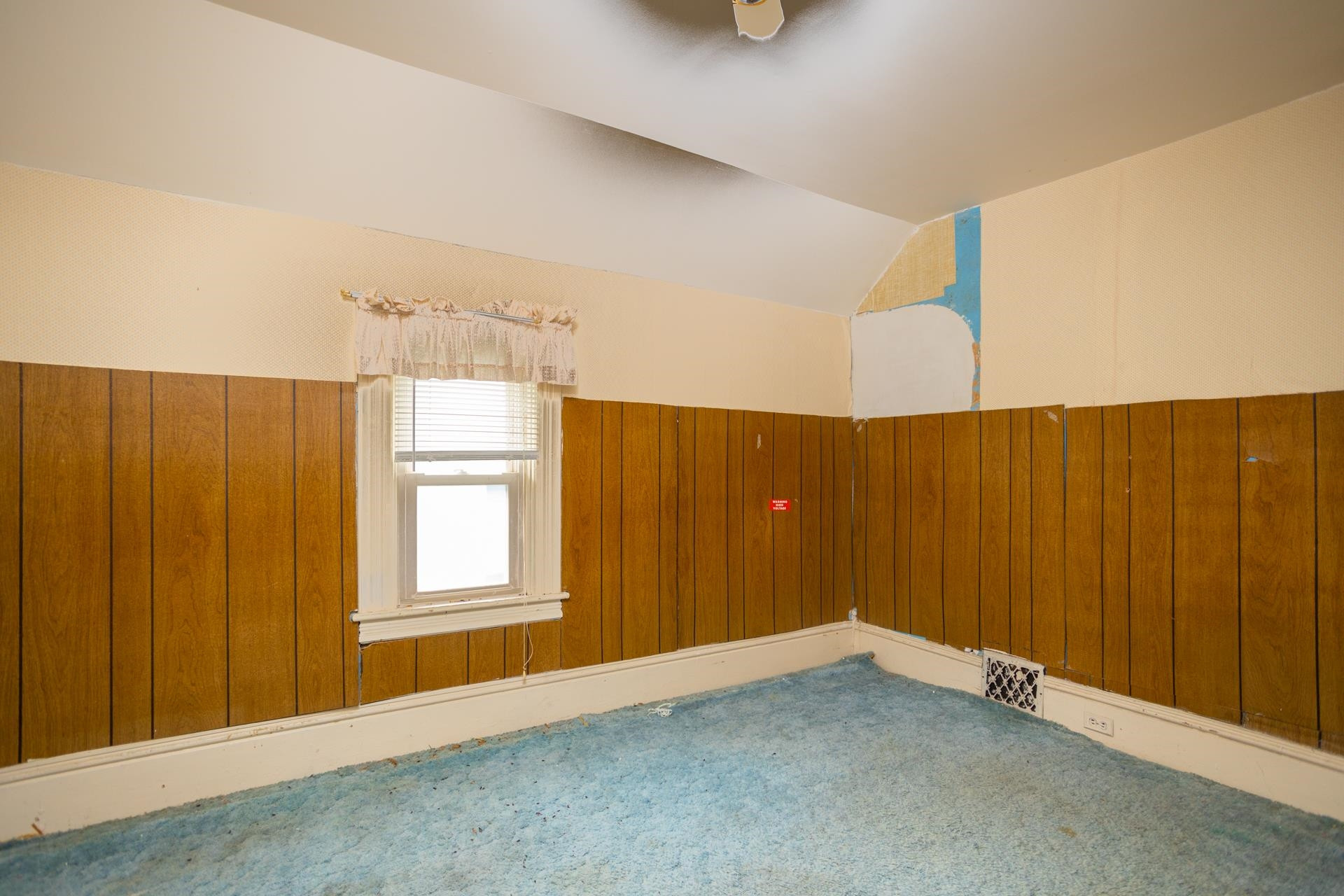526 E Williams Street, Owosso, MI 48867 — Photo 13