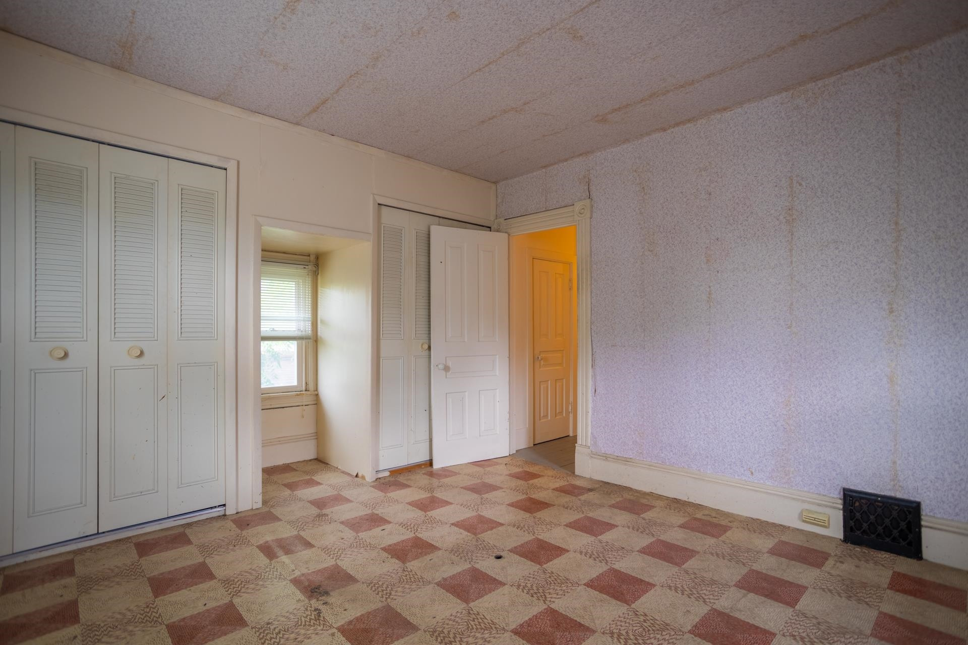 526 E Williams Street, Owosso, MI 48867 — Photo 18