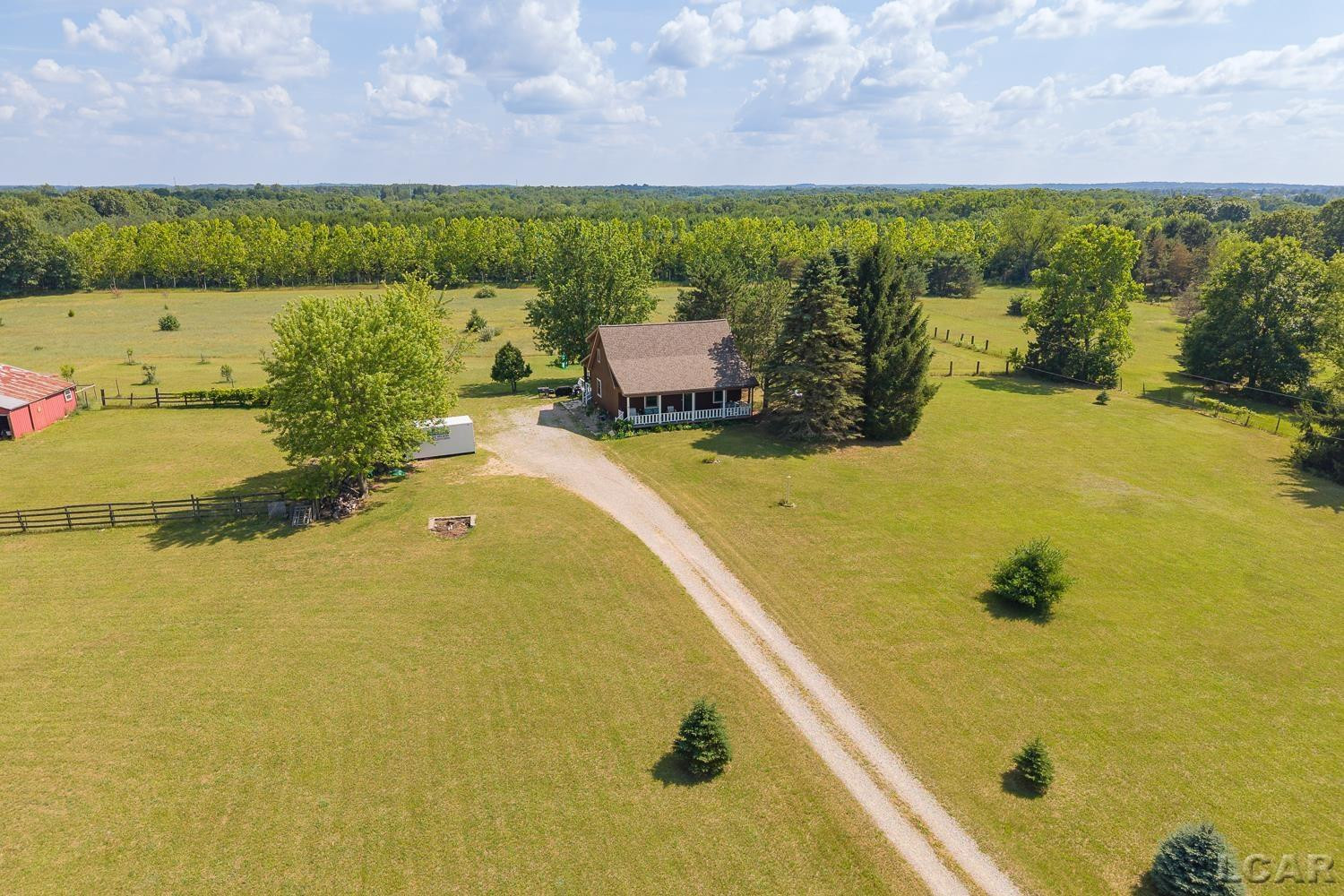 17721 Pleasant Lake Road, Manchester, MI 48158